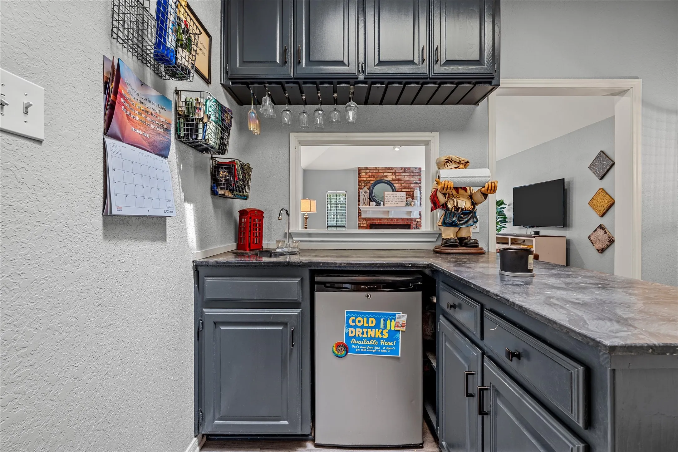 Single Family Residence For Sale in Mc Lennan County , 9605 Oak Springs Drive, Woodway, Texas 76712, 5 Bedroom, 4 Bathroom, 1 Garage spaces, 2,674 Sqft, built in 1986, mls#21349299, Real Estate Agent in Woodway, Homes For Sale in Mc Lennan county, Homes For Sale in Woodway, Realtor in Woodway Texas, Real Estate Brokerage Independent Realty Texas, Luminita Cordes Realtor