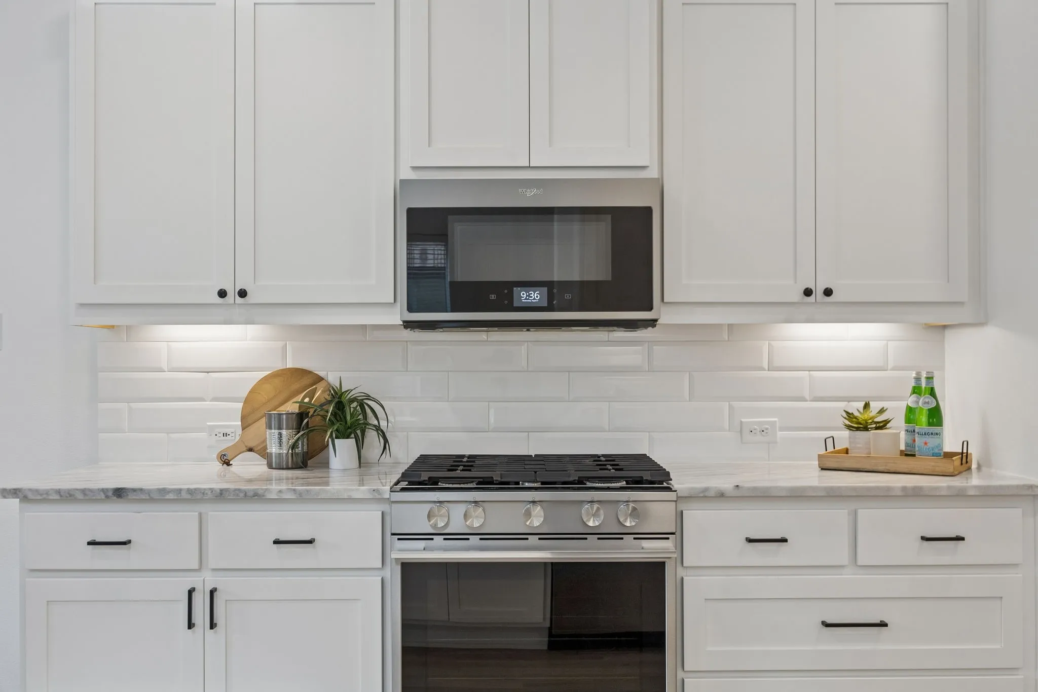 5 burner gas cooking with smart settings