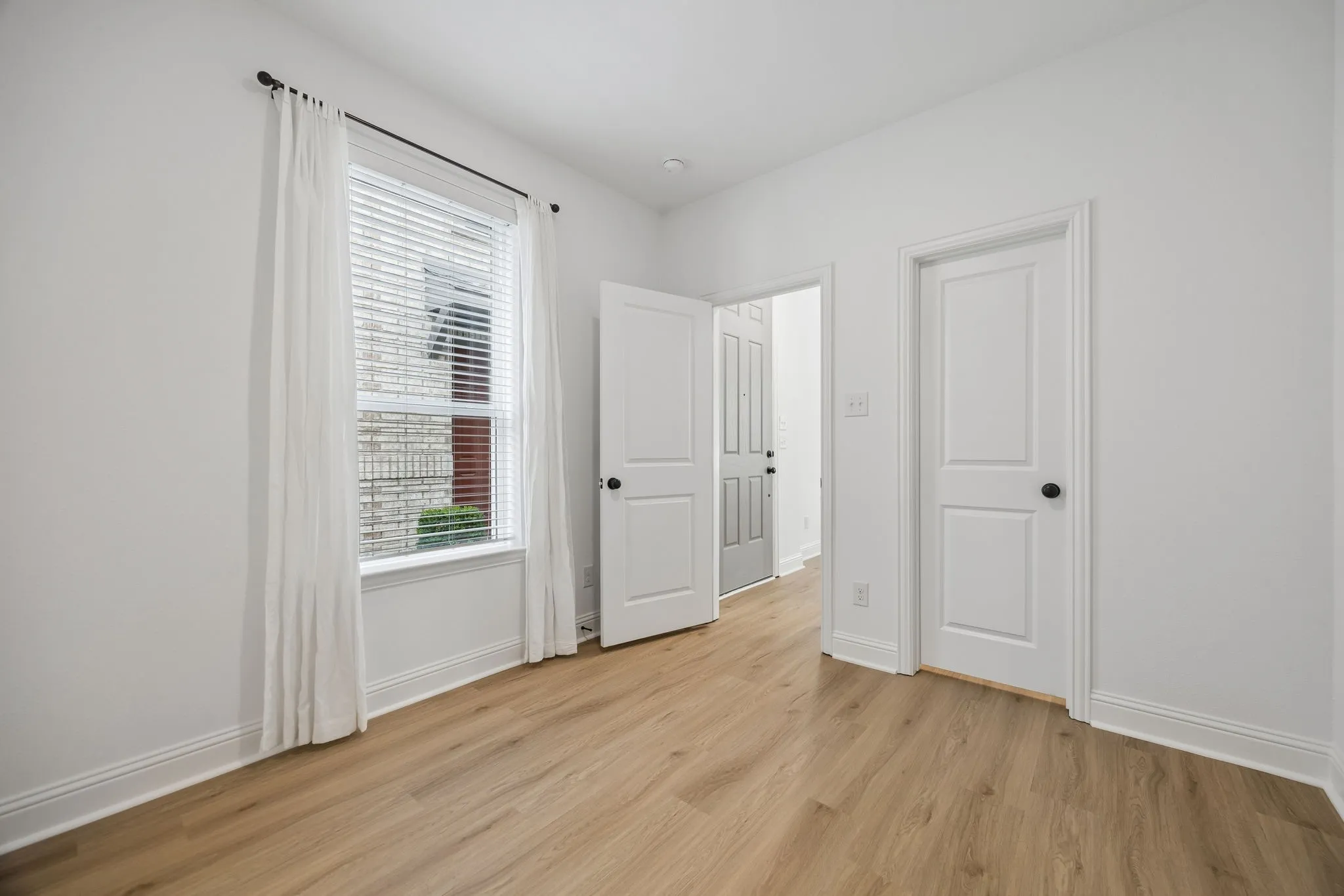 first floor en suite bedroom