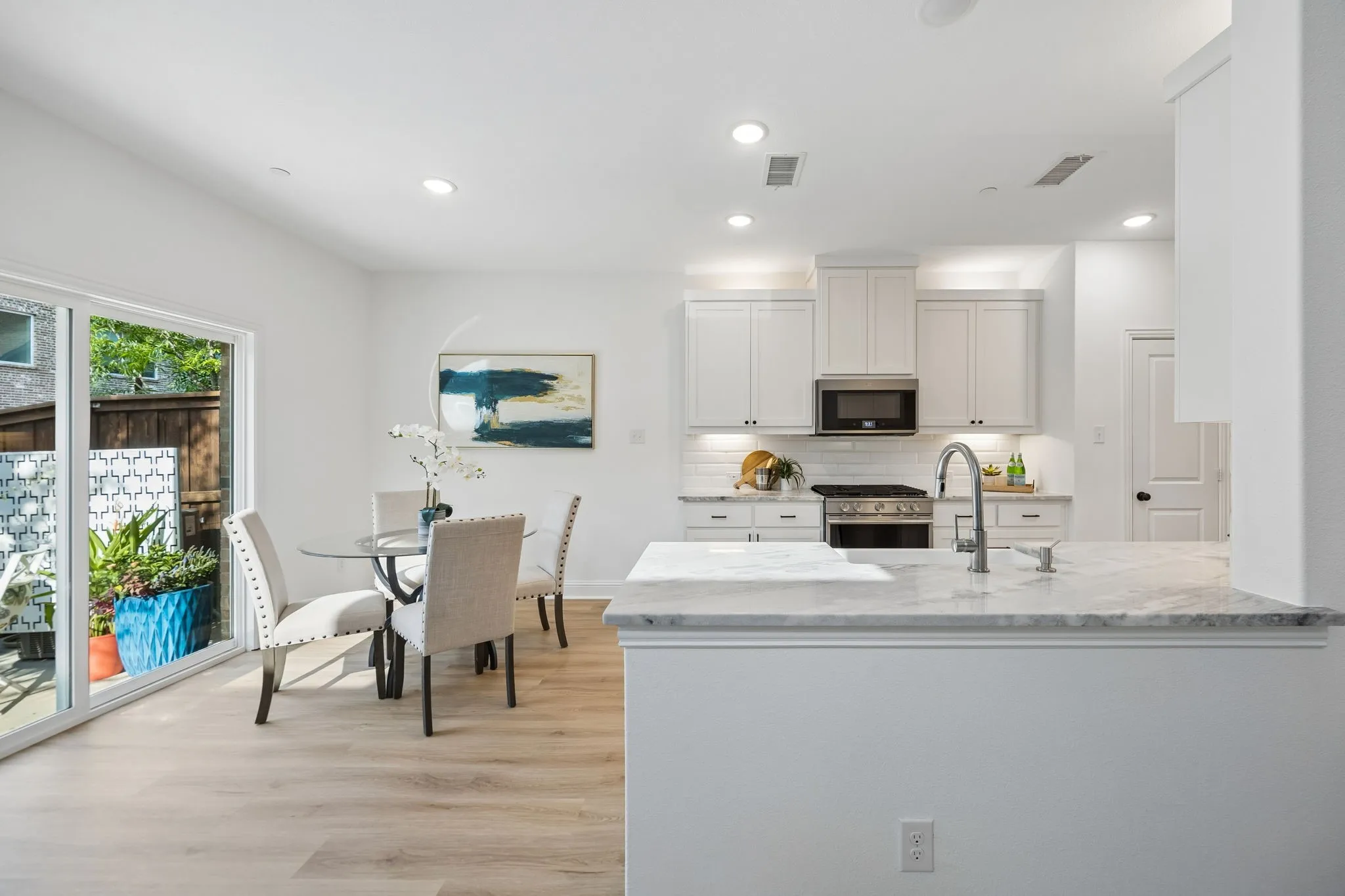 Entertainers kitchen