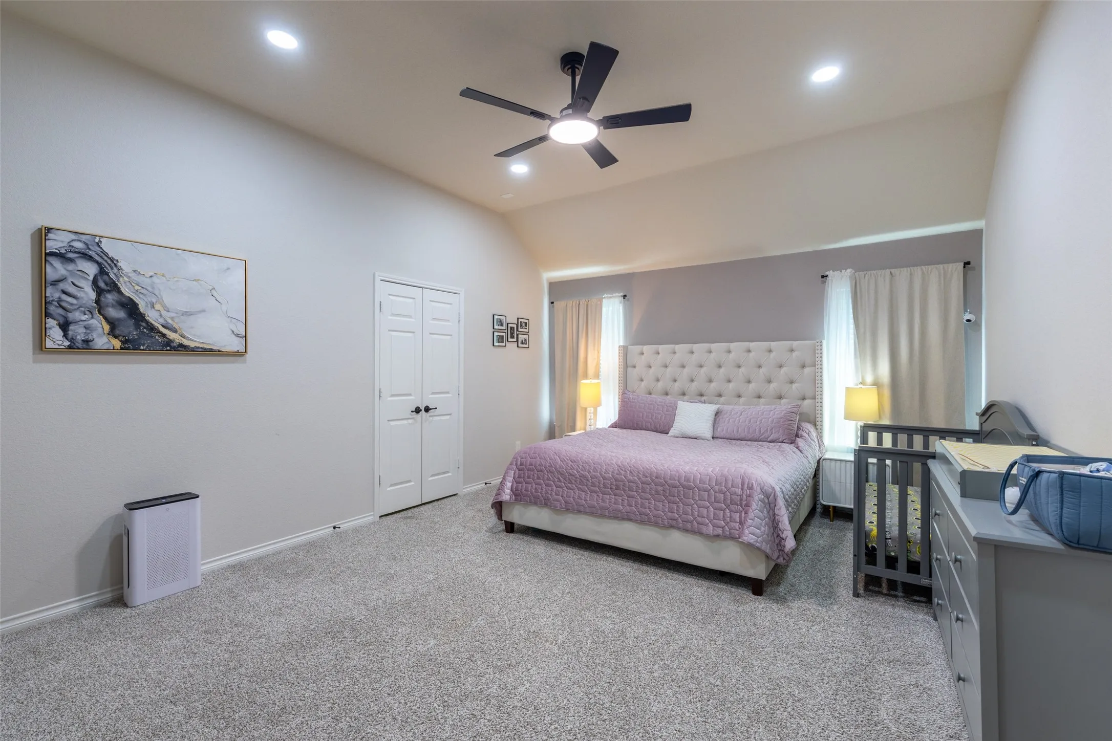Single Family Residence For Sale in Denton County , 913 Caudle Lane, Savannah, Texas 76227, 3 Bedroom, 2 Bathroom, 2 Garage spaces, 2,379 Sqft, built in 2008, mls#21352453, Real Estate Agent in Savannah, Homes For Sale in Denton county, Homes For Sale in Savannah, Realtor in Savannah Texas, Real Estate Brokerage Independent Realty Texas, Luminita Cordes Realtor