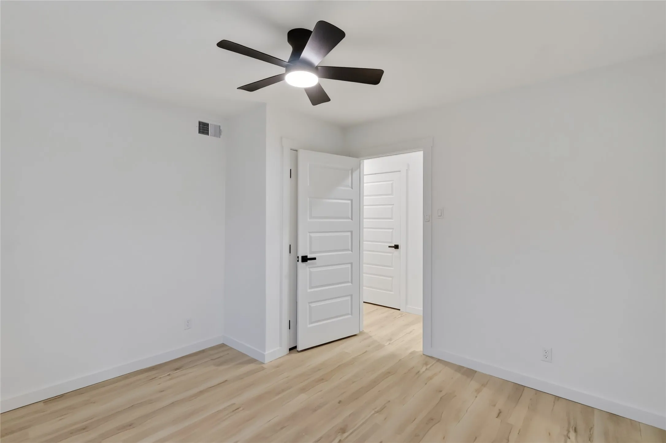 Second Bedroom: Different angle