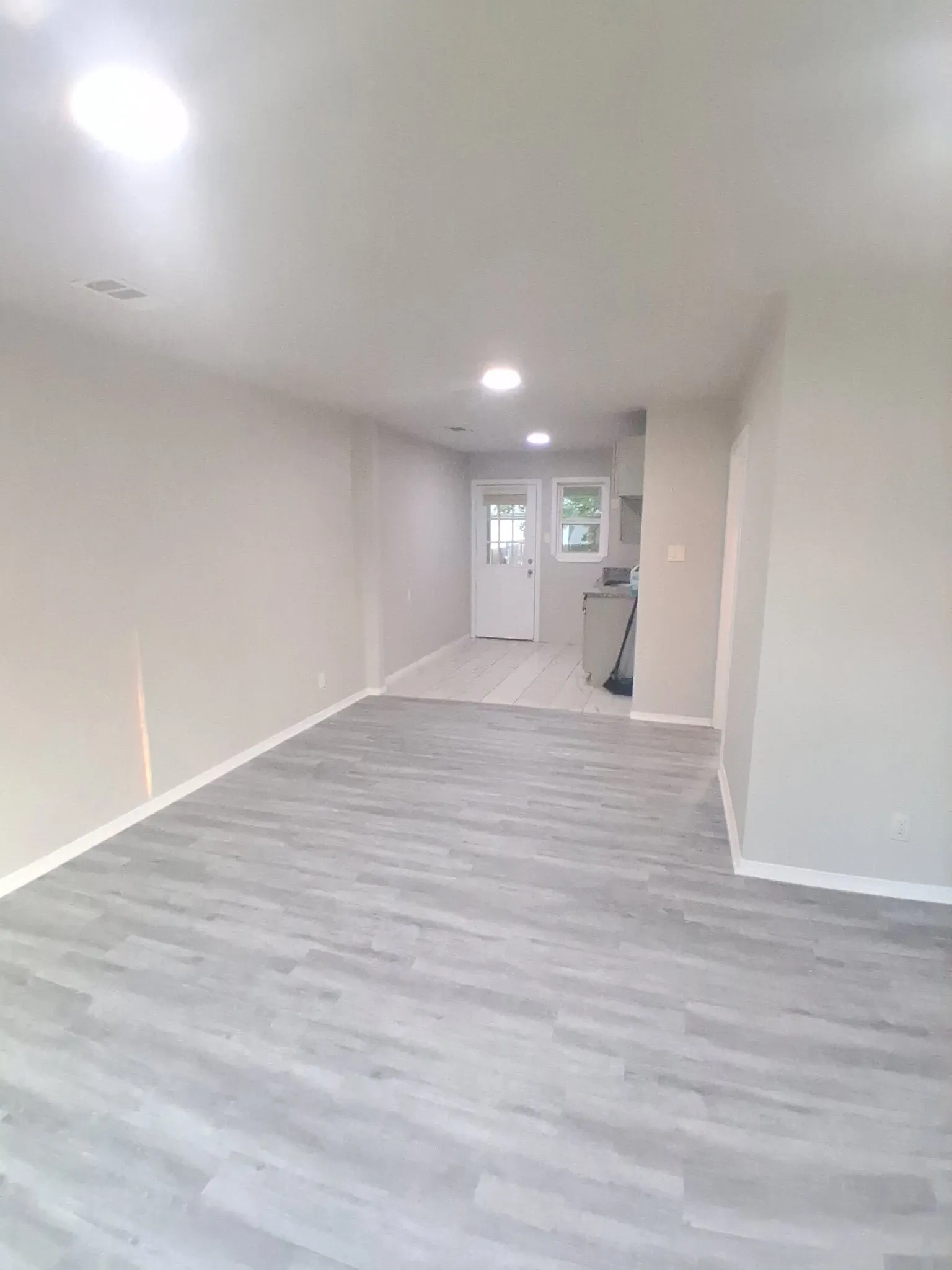 Duplex For Rent in Dallas County , 1310 Stone Drive, Irving, Texas 75061, 2 Bedroom, 1 Bathroom, 2 Garage spaces, 1,220 Sqft, built in 1952, Price $1,475, mls#21353718, Real Estate Agent in Irving, Homes For Rent in Dallas county, Homes For Rent in Irving, Realtor in Irving Texas, Real Estate Brokerage Independent Realty Texas, Luminita Cordes Realtor