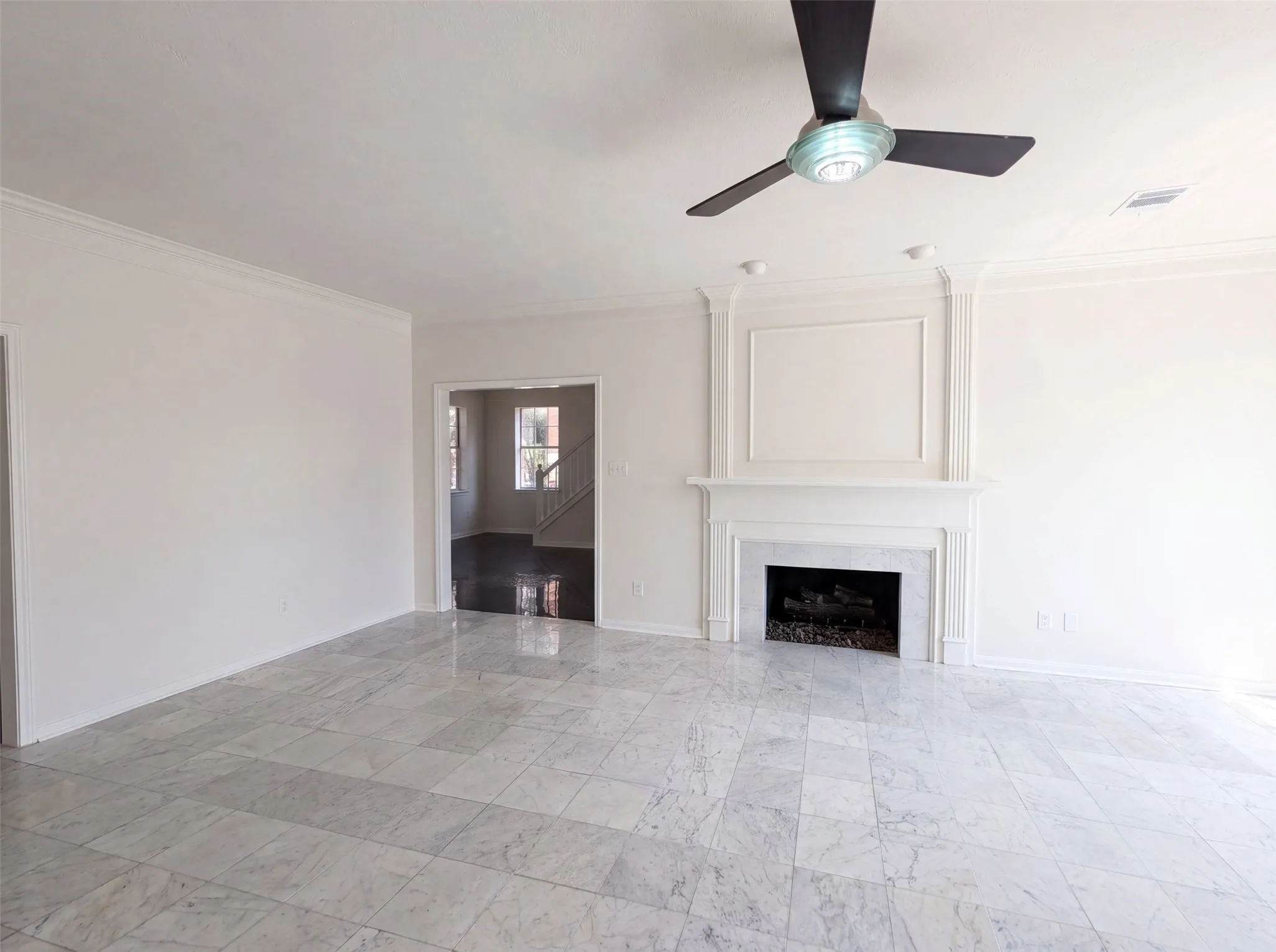 Single Family Residence For Sale in Dallas County , 1231 Jeanette Way, Carrollton, Texas 75006, 5 Bedroom, 3 Bathroom, 2 Garage spaces, 3,673 Sqft, built in 1990, mls#21353719, Real Estate Agent in Carrollton, Homes For Sale in Dallas county, Homes For Sale in Carrollton, Realtor in Carrollton Texas, Real Estate Brokerage Independent Realty Texas, Luminita Cordes Realtor