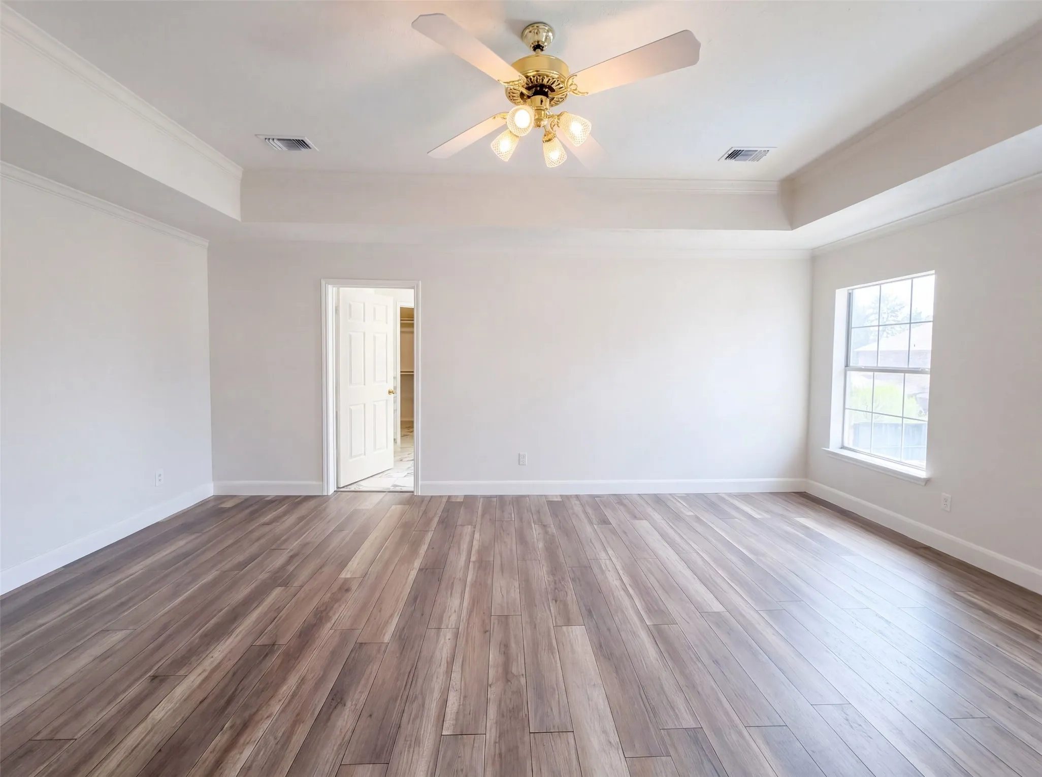 Single Family Residence For Sale in Dallas County , 1231 Jeanette Way, Carrollton, Texas 75006, 5 Bedroom, 3 Bathroom, 2 Garage spaces, 3,673 Sqft, built in 1990, mls#21353719, Real Estate Agent in Carrollton, Homes For Sale in Dallas county, Homes For Sale in Carrollton, Realtor in Carrollton Texas, Real Estate Brokerage Independent Realty Texas, Luminita Cordes Realtor