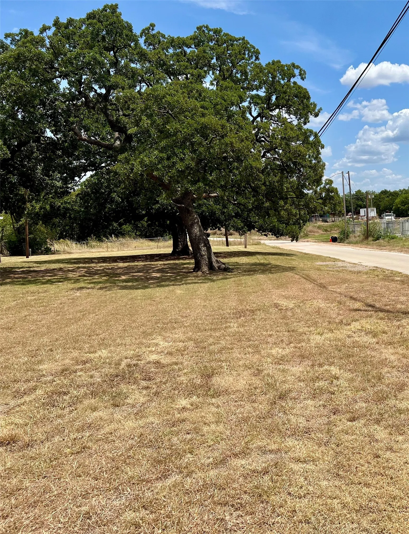 Unimproved Land For Sale in Montague County , 610 W Oak Street, Nocona, Texas 76255, 0, 0, Garage spaces, 0 Sqft, built in 0, Price $16,999, mls#21353722, Real Estate Agent in Nocona, Homes For Sale in Montague county, Homes For Sale in Nocona, Realtor in Nocona Texas, Real Estate Brokerage Independent Realty Texas, Luminita Cordes Realtor