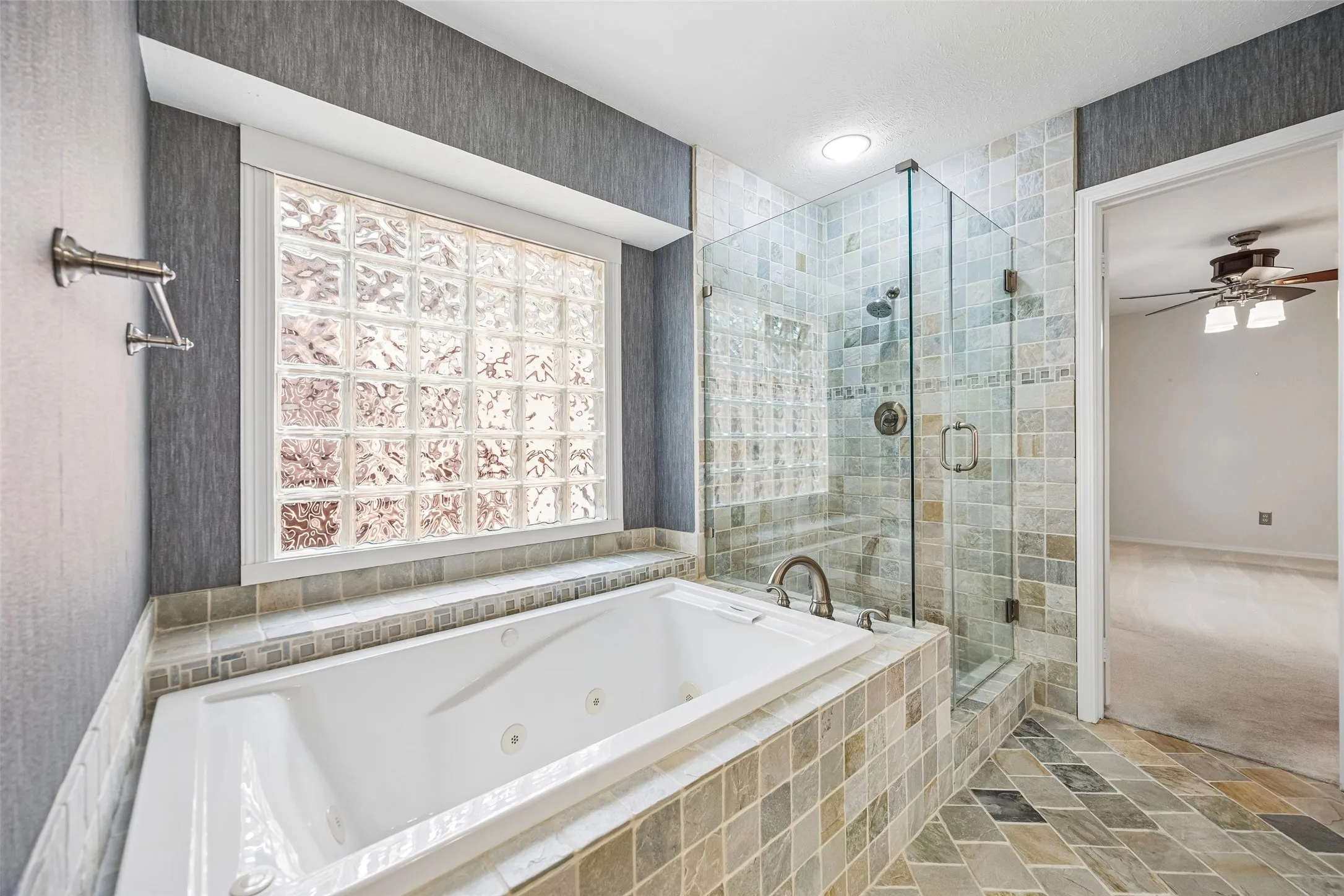 Single Family Residence For Sale in Collin County , 1524 Livingston Drive, Plano, Texas 75093, 3 Bedroom, 2 Bathroom, Garage spaces, 1,885 Sqft, built in 1984, mls#21353012, Real Estate Agent in Plano, Homes For Sale in Collin county, Homes For Sale in Plano, Realtor in Plano Texas, Real Estate Brokerage Independent Realty Texas, Luminita Cordes Realtor