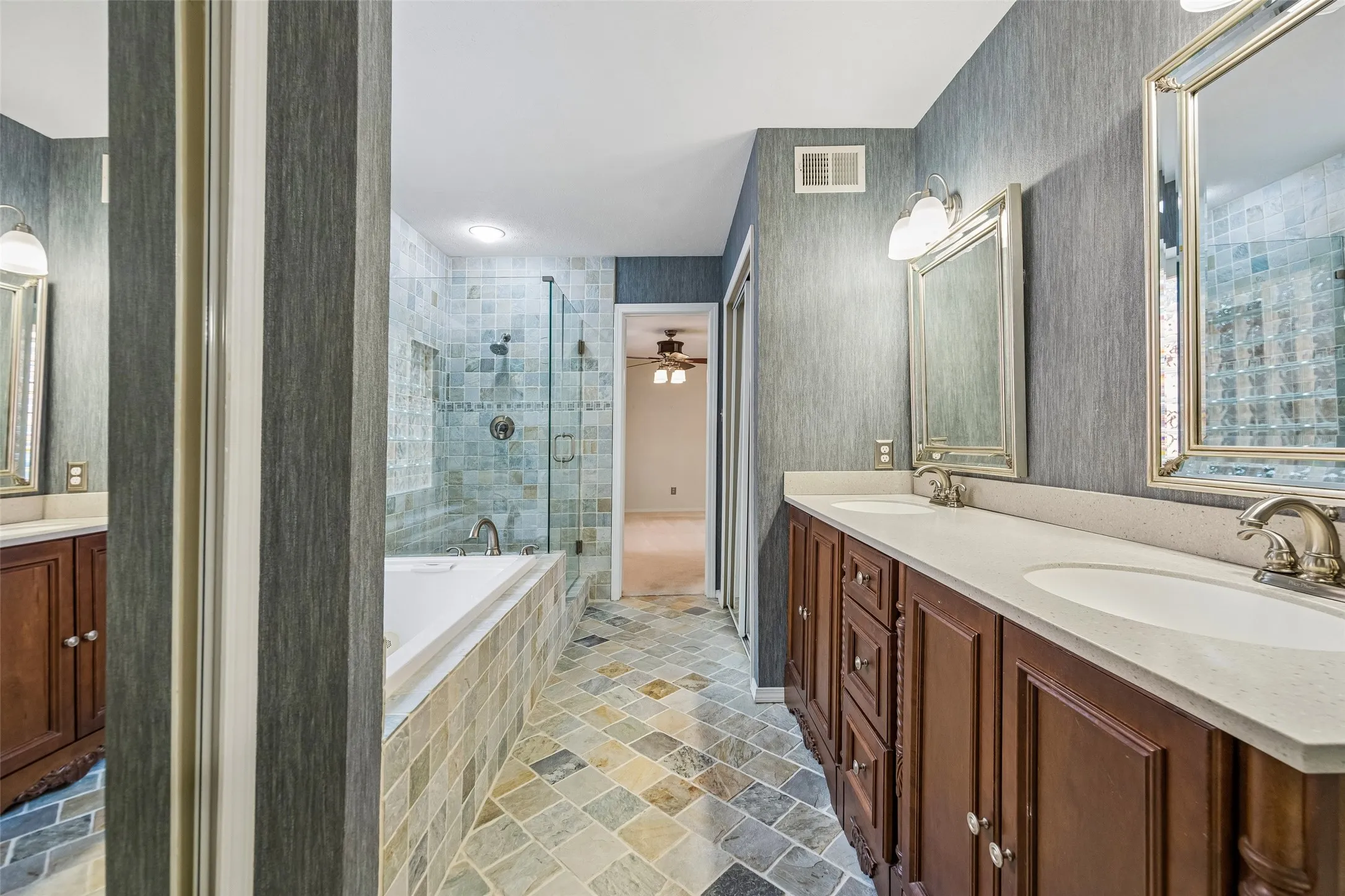 Single Family Residence For Sale in Collin County , 1524 Livingston Drive, Plano, Texas 75093, 3 Bedroom, 2 Bathroom, Garage spaces, 1,885 Sqft, built in 1984, mls#21353012, Real Estate Agent in Plano, Homes For Sale in Collin county, Homes For Sale in Plano, Realtor in Plano Texas, Real Estate Brokerage Independent Realty Texas, Luminita Cordes Realtor