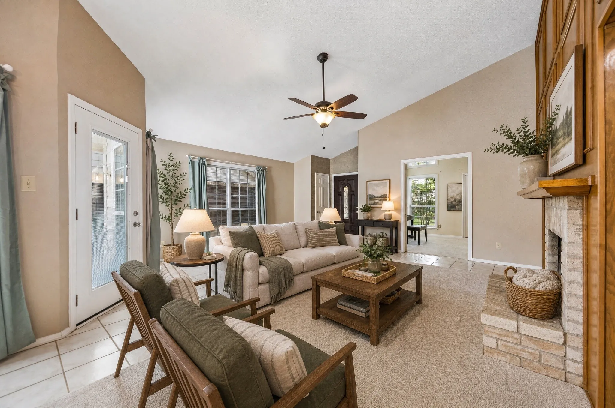 Single Family Residence For Sale in Collin County , 1524 Livingston Drive, Plano, Texas 75093, 3 Bedroom, 2 Bathroom, Garage spaces, 1,885 Sqft, built in 1984, mls#21353012, Real Estate Agent in Plano, Homes For Sale in Collin county, Homes For Sale in Plano, Realtor in Plano Texas, Real Estate Brokerage Independent Realty Texas, Luminita Cordes Realtor