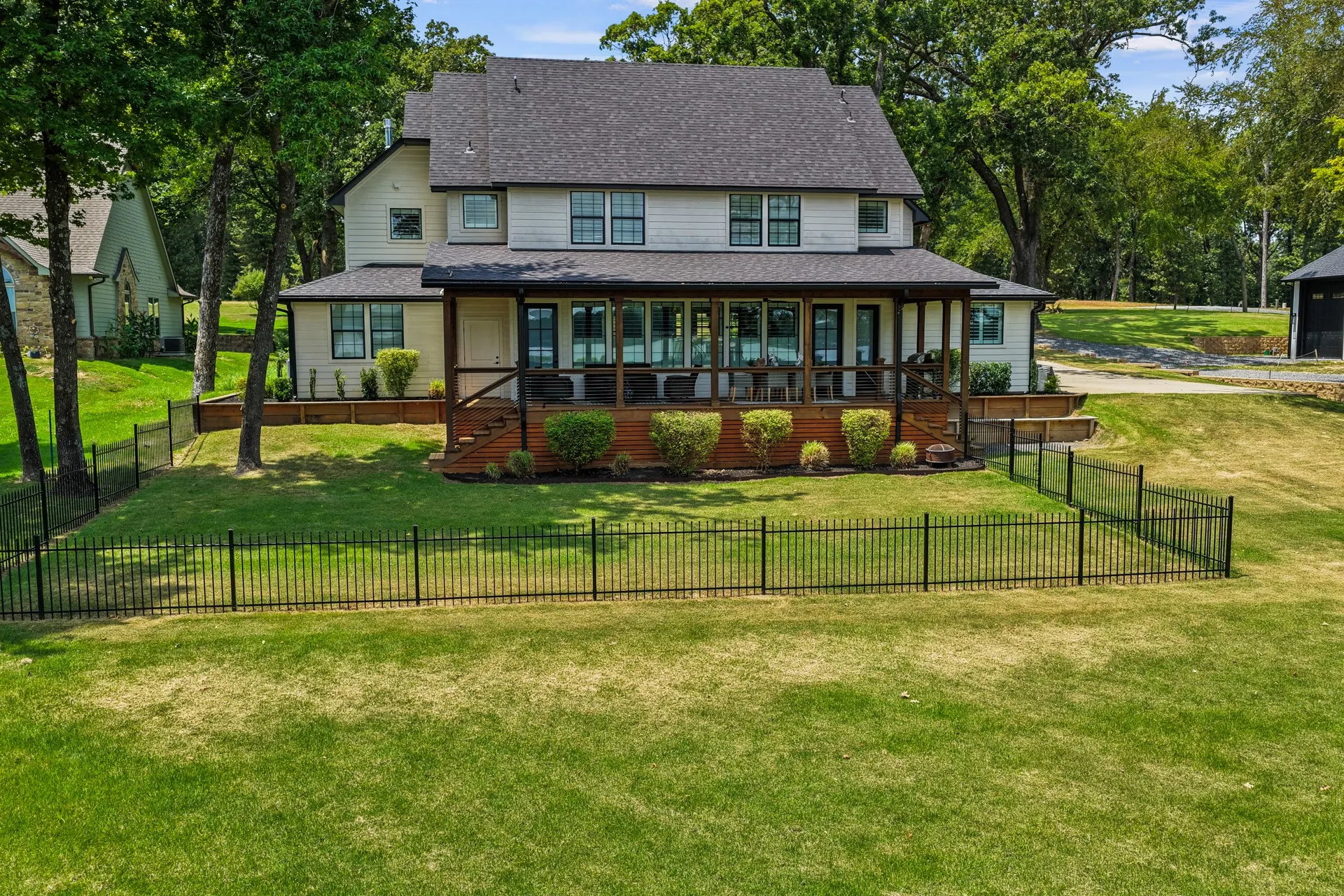 Single Family Residence For Sale in Franklin (TX) County , 79 Waters Edge Lane, Scroggins, Texas 75480, 5 Bedrooms, 6 Bathrooms, 2 Garage spaces, 3,492 Sqft, built in 2022, Price $1,560,000, mls#21352318, Real Estate Agent in Scroggins, Homes For Sale in Franklin (TX) county, Homes For Sale in Scroggins, Realtor in Scroggins Texas, Real Estate Brokerage Independent Realty Texas, Luminita Cordes Realtor