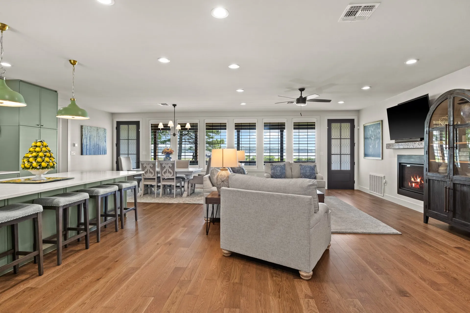 Single Family Residence For Sale in Franklin (TX) County , 79 Waters Edge Lane, Scroggins, Texas 75480, 5 Bedrooms, 6 Bathrooms, 2 Garage spaces, 3,492 Sqft, built in 2022, Price $1,560,000, mls#21352318, Real Estate Agent in Scroggins, Homes For Sale in Franklin (TX) county, Homes For Sale in Scroggins, Realtor in Scroggins Texas, Real Estate Brokerage Independent Realty Texas, Luminita Cordes Realtor