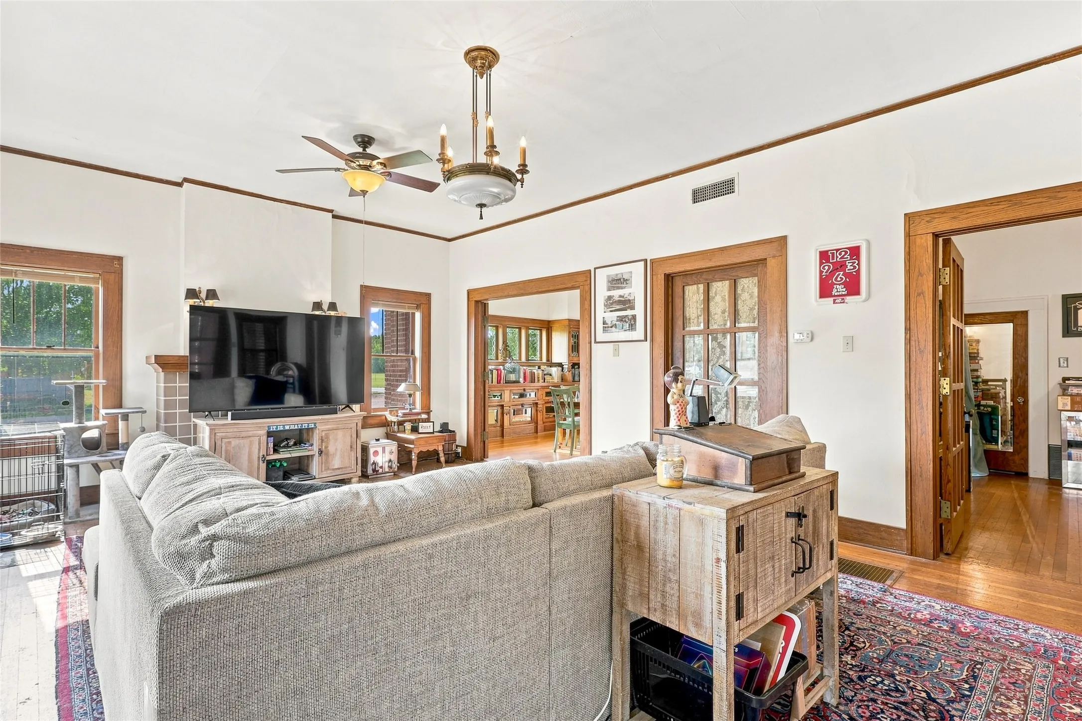Single Family Residence For Sale in Fannin County , 701 Pecan Street, Honey Grove, Texas 75446, 2 Bedrooms, 2 Bathrooms, 2 Garage spaces, 1,946 Sqft, built in 1918, Price $259,999, mls#21350905, Real Estate Agent in Honey Grove, Homes For Sale in Fannin county, Homes For Sale in Honey Grove, Realtor in Honey Grove Texas, Real Estate Brokerage Independent Realty Texas, Luminita Cordes Realtor