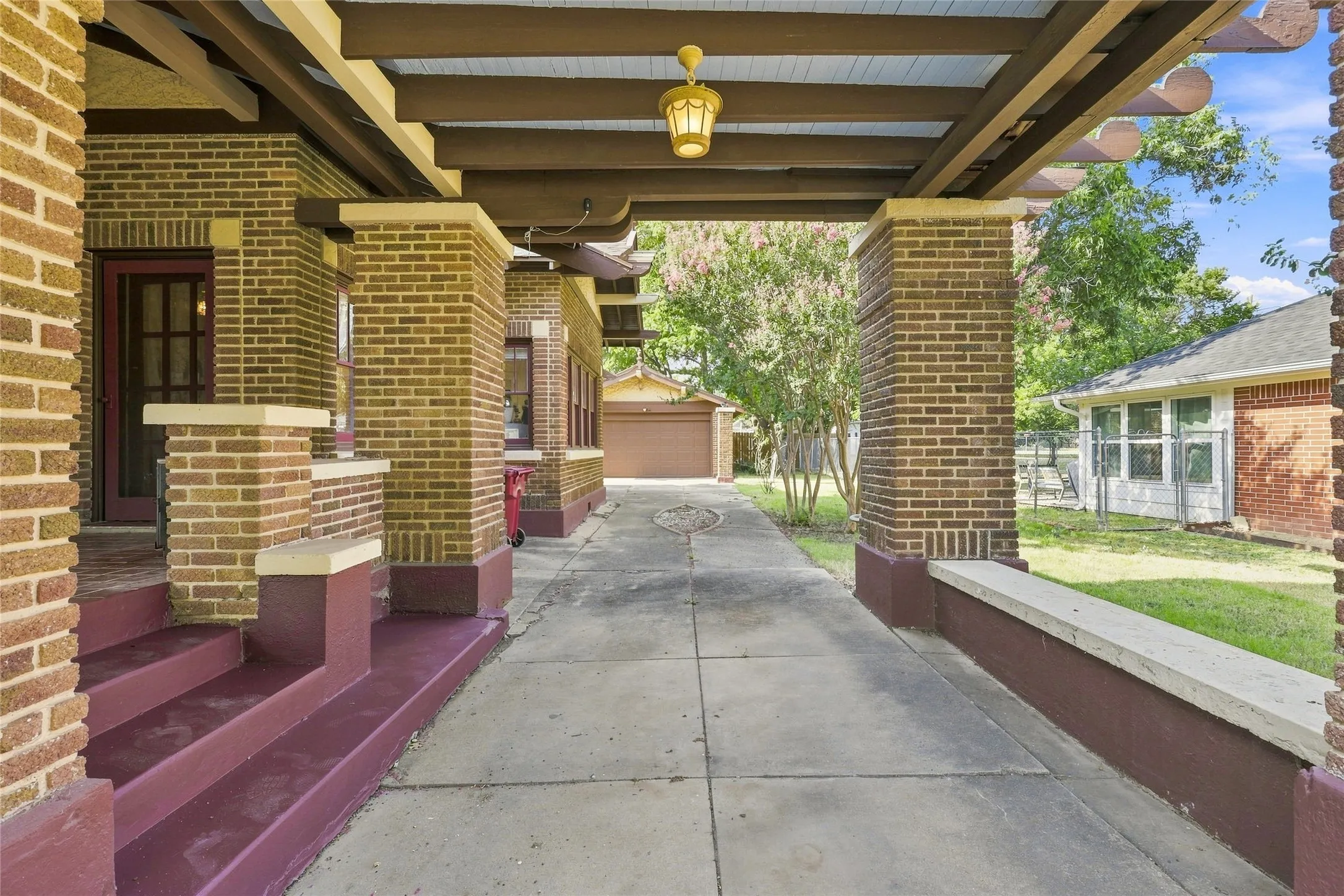 Single Family Residence For Sale in Fannin County , 701 Pecan Street, Honey Grove, Texas 75446, 2 Bedrooms, 2 Bathrooms, 2 Garage spaces, 1,946 Sqft, built in 1918, Price $259,999, mls#21350905, Real Estate Agent in Honey Grove, Homes For Sale in Fannin county, Homes For Sale in Honey Grove, Realtor in Honey Grove Texas, Real Estate Brokerage Independent Realty Texas, Luminita Cordes Realtor