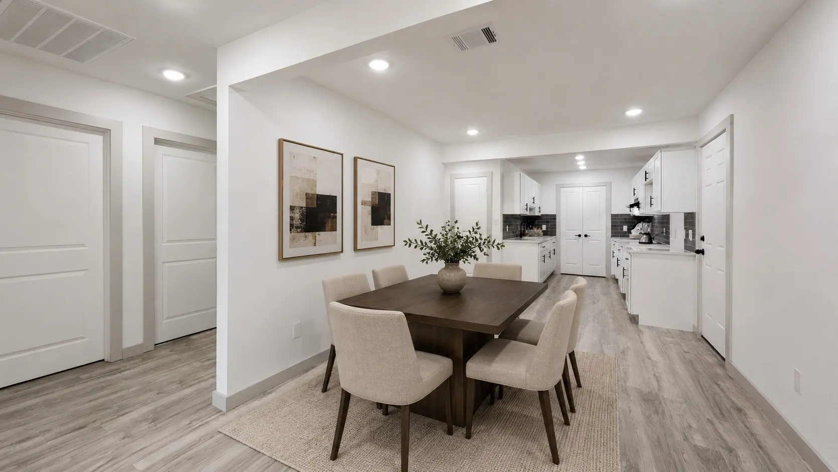 Virtual staging
Dining Area and  bedroom on that side of the house.