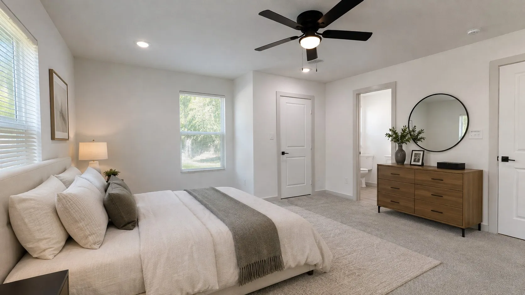 Second Master bedroom. Virtually Staged.
