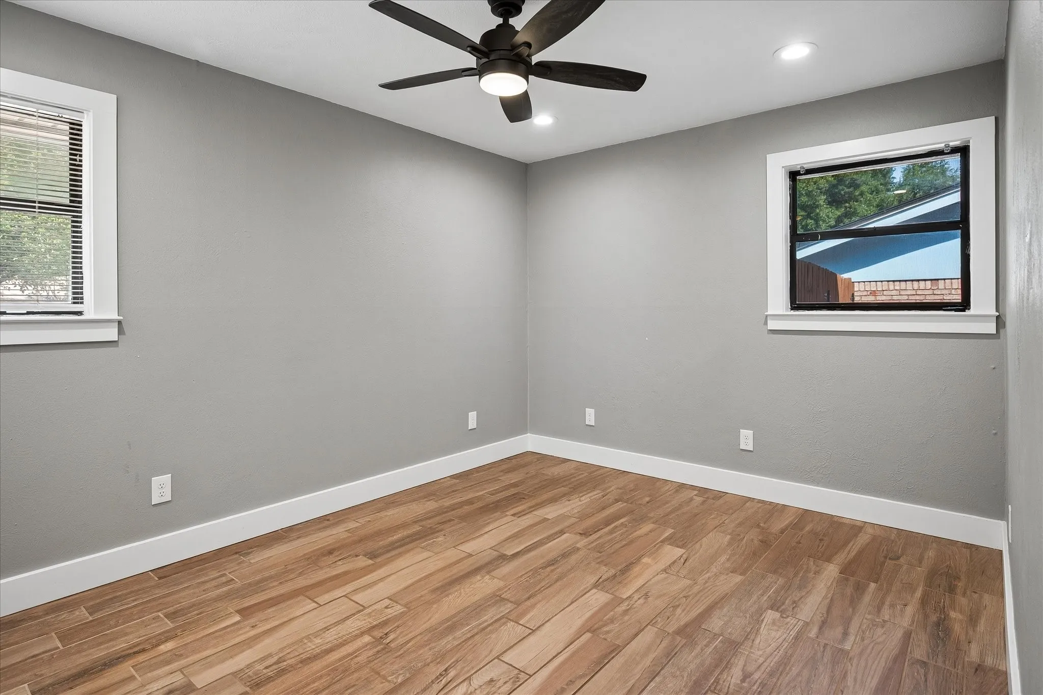 Single Family Residence For Sale in Tarrant County , 6729 Marilyn Lane, North Richland Hills, Texas 76180, 4 Bedroom, 2 Bathroom, Garage spaces, 1,926 Sqft, built in 1960, mls#21353696, Real Estate Agent in North Richland Hills, Homes For Sale in Tarrant county, Homes For Sale in North Richland Hills, Realtor in North Richland Hills Texas, Real Estate Brokerage Independent Realty Texas, Luminita Cordes Realtor