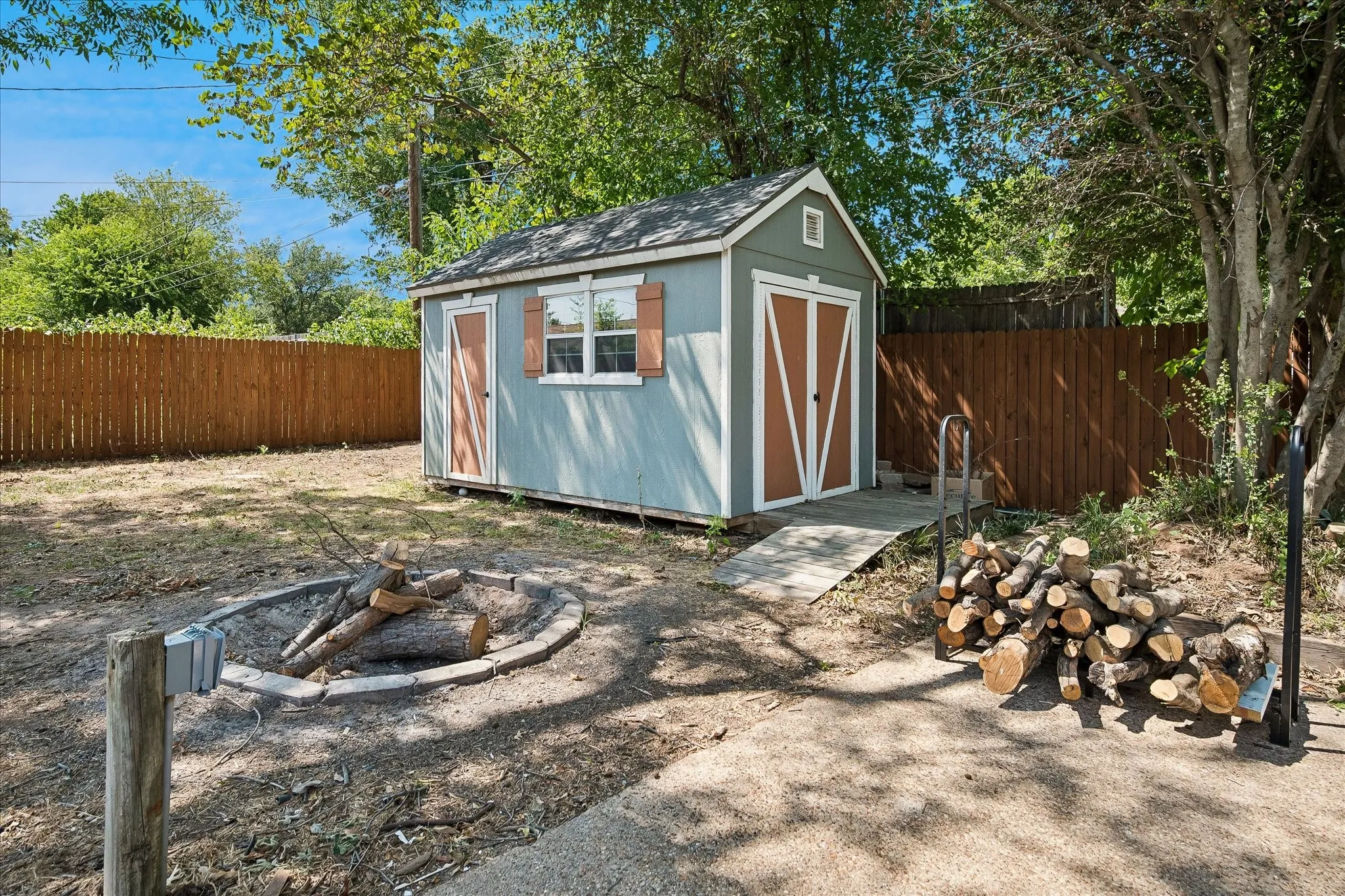 Single Family Residence For Sale in Tarrant County , 6729 Marilyn Lane, North Richland Hills, Texas 76180, 4 Bedroom, 2 Bathroom, Garage spaces, 1,926 Sqft, built in 1960, mls#21353696, Real Estate Agent in North Richland Hills, Homes For Sale in Tarrant county, Homes For Sale in North Richland Hills, Realtor in North Richland Hills Texas, Real Estate Brokerage Independent Realty Texas, Luminita Cordes Realtor