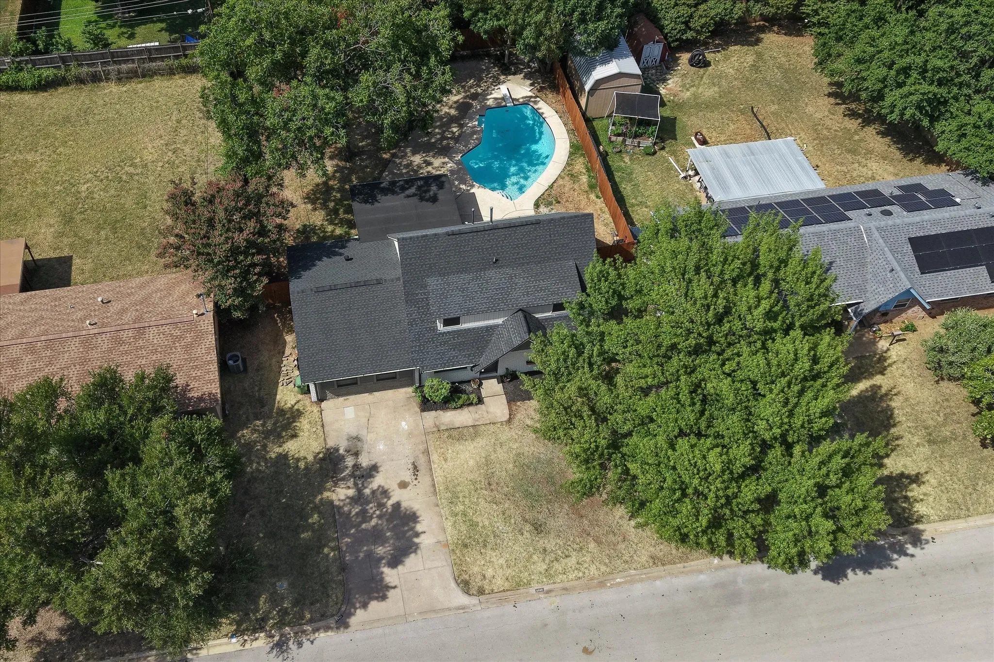 Single Family Residence For Sale in Tarrant County , 6729 Marilyn Lane, North Richland Hills, Texas 76180, 4 Bedroom, 2 Bathroom, Garage spaces, 1,926 Sqft, built in 1960, mls#21353696, Real Estate Agent in North Richland Hills, Homes For Sale in Tarrant county, Homes For Sale in North Richland Hills, Realtor in North Richland Hills Texas, Real Estate Brokerage Independent Realty Texas, Luminita Cordes Realtor