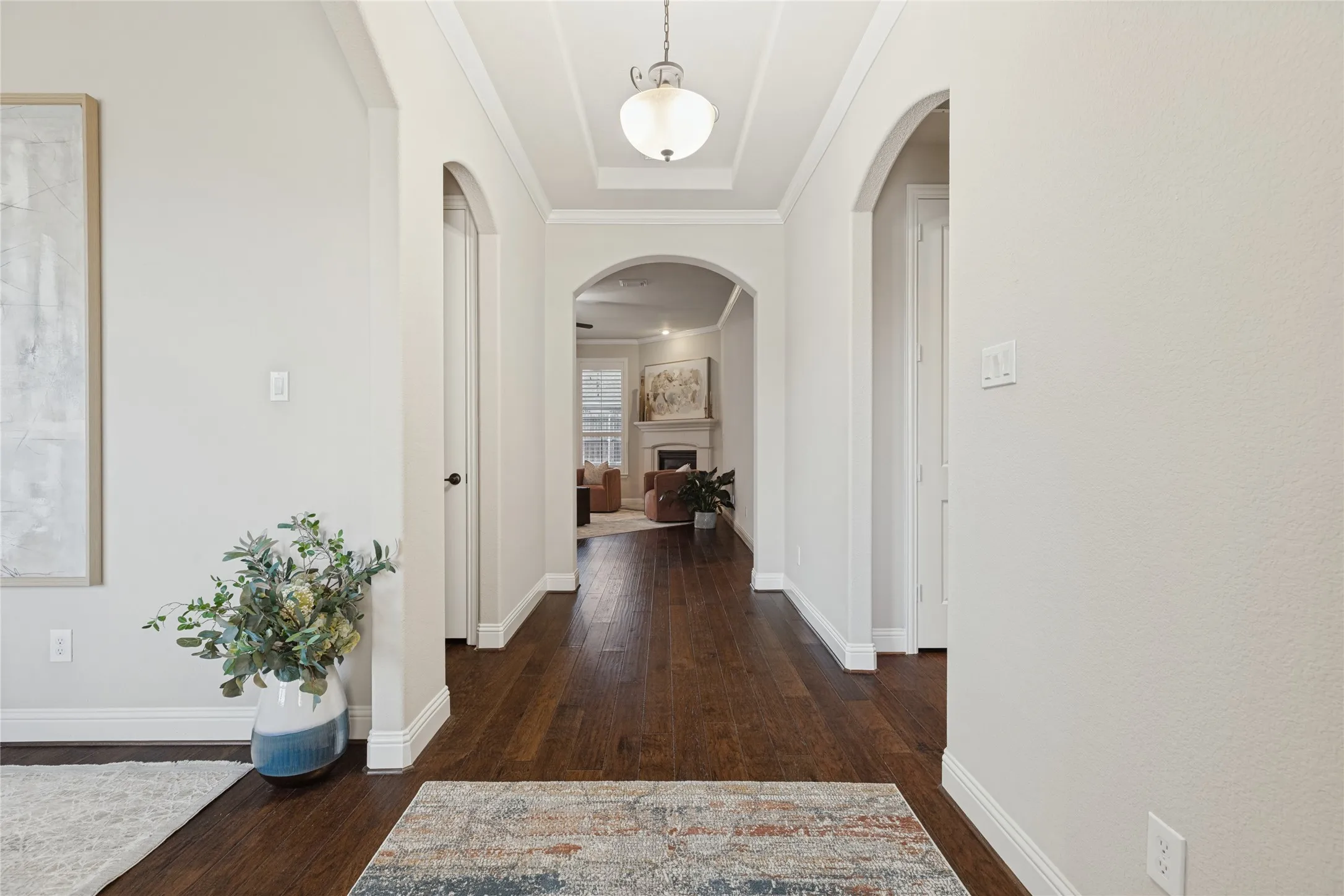Single Family Residence For Sale in Denton County , 2362 Walnut Grove Lane, Frisco, Texas 75034, 3 Bedroom, 2 Bathroom, 3 Garage spaces, 2,173 Sqft, built in 2014, mls#21351638, Real Estate Agent in Frisco, Homes For Sale in Denton county, Homes For Sale in Frisco, Realtor in Frisco Texas, Real Estate Brokerage Independent Realty Texas, Luminita Cordes Realtor