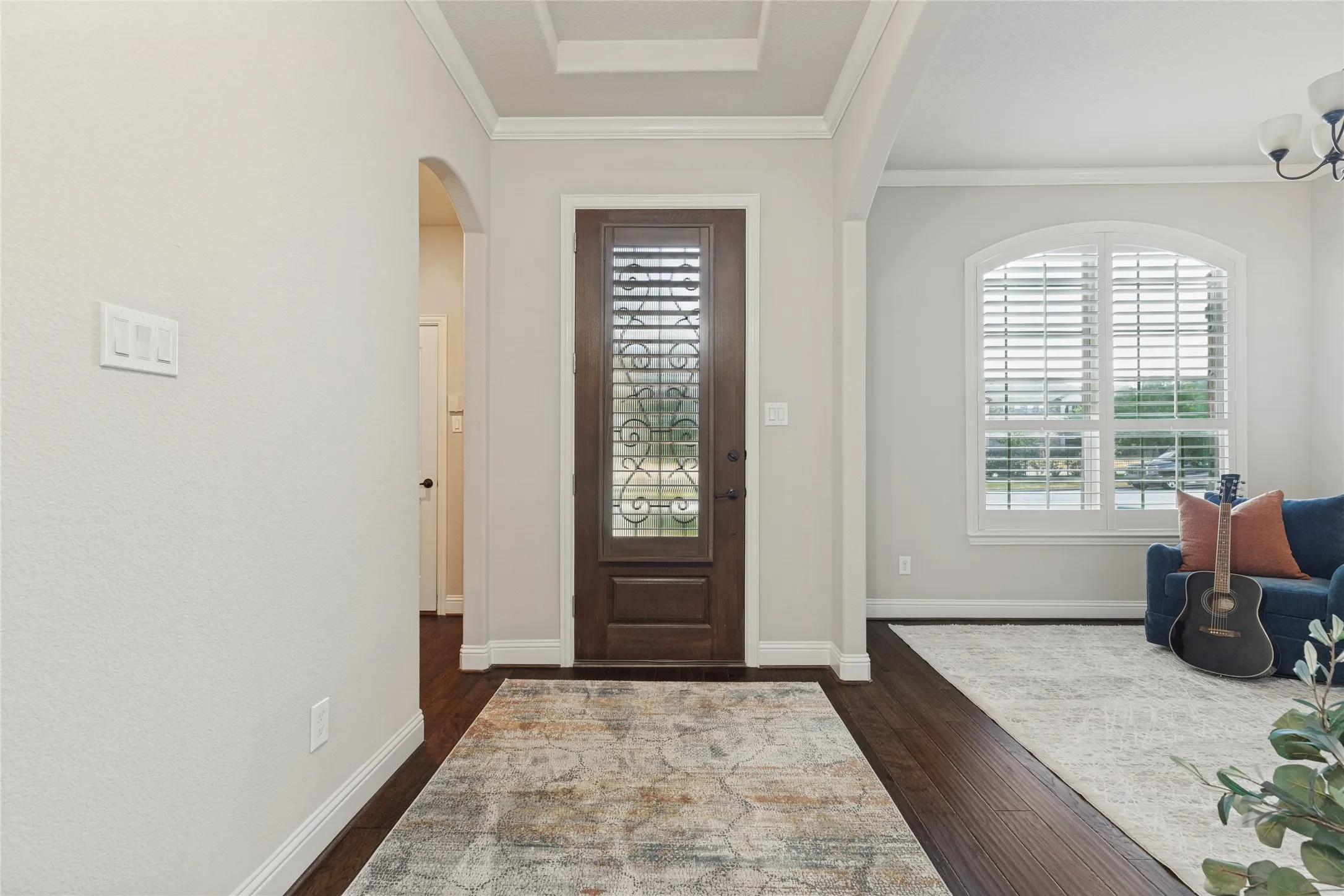 Single Family Residence For Sale in Denton County , 2362 Walnut Grove Lane, Frisco, Texas 75034, 3 Bedroom, 2 Bathroom, 3 Garage spaces, 2,173 Sqft, built in 2014, mls#21351638, Real Estate Agent in Frisco, Homes For Sale in Denton county, Homes For Sale in Frisco, Realtor in Frisco Texas, Real Estate Brokerage Independent Realty Texas, Luminita Cordes Realtor