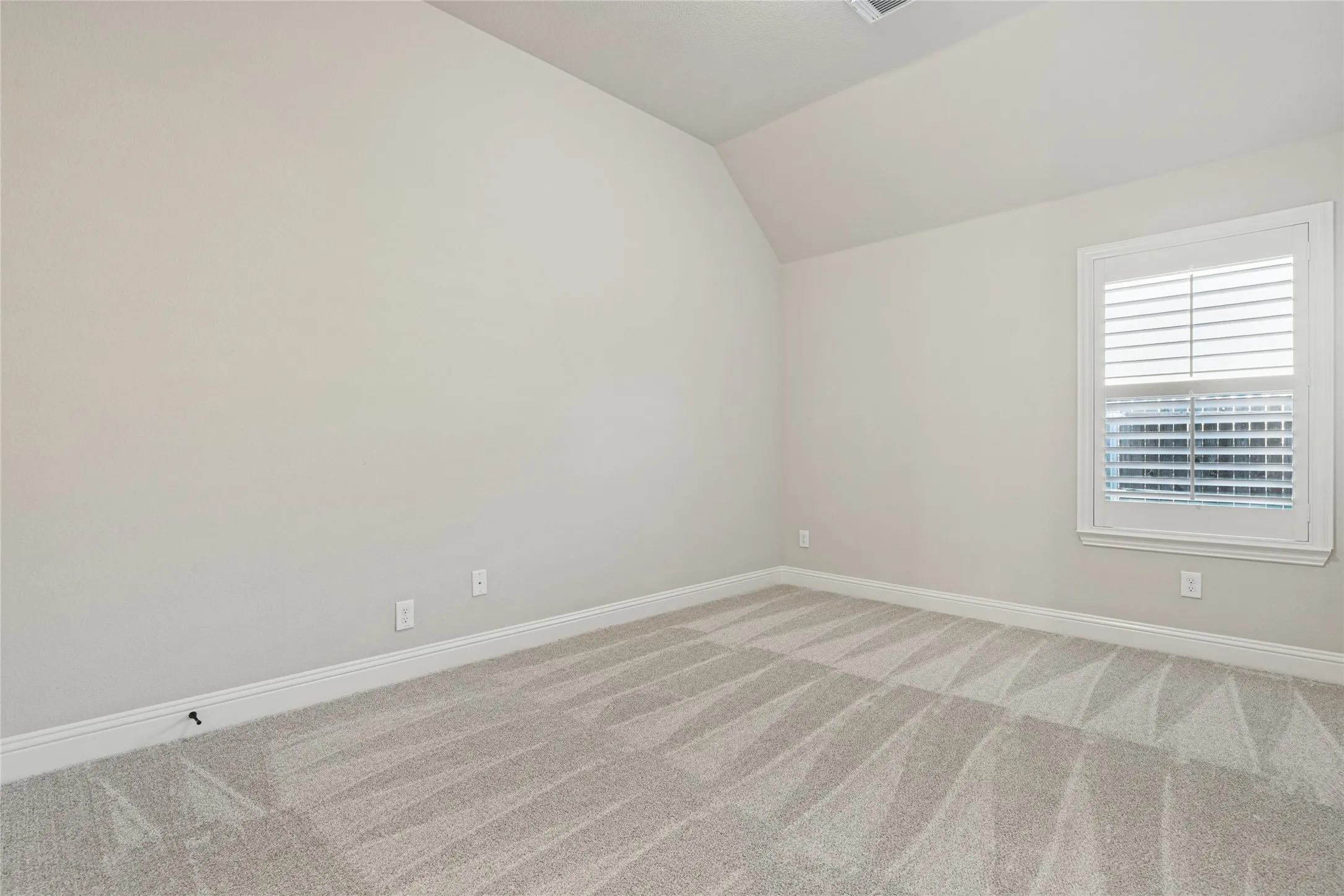 Single Family Residence For Sale in Denton County , 2362 Walnut Grove Lane, Frisco, Texas 75034, 3 Bedroom, 2 Bathroom, 3 Garage spaces, 2,173 Sqft, built in 2014, mls#21351638, Real Estate Agent in Frisco, Homes For Sale in Denton county, Homes For Sale in Frisco, Realtor in Frisco Texas, Real Estate Brokerage Independent Realty Texas, Luminita Cordes Realtor