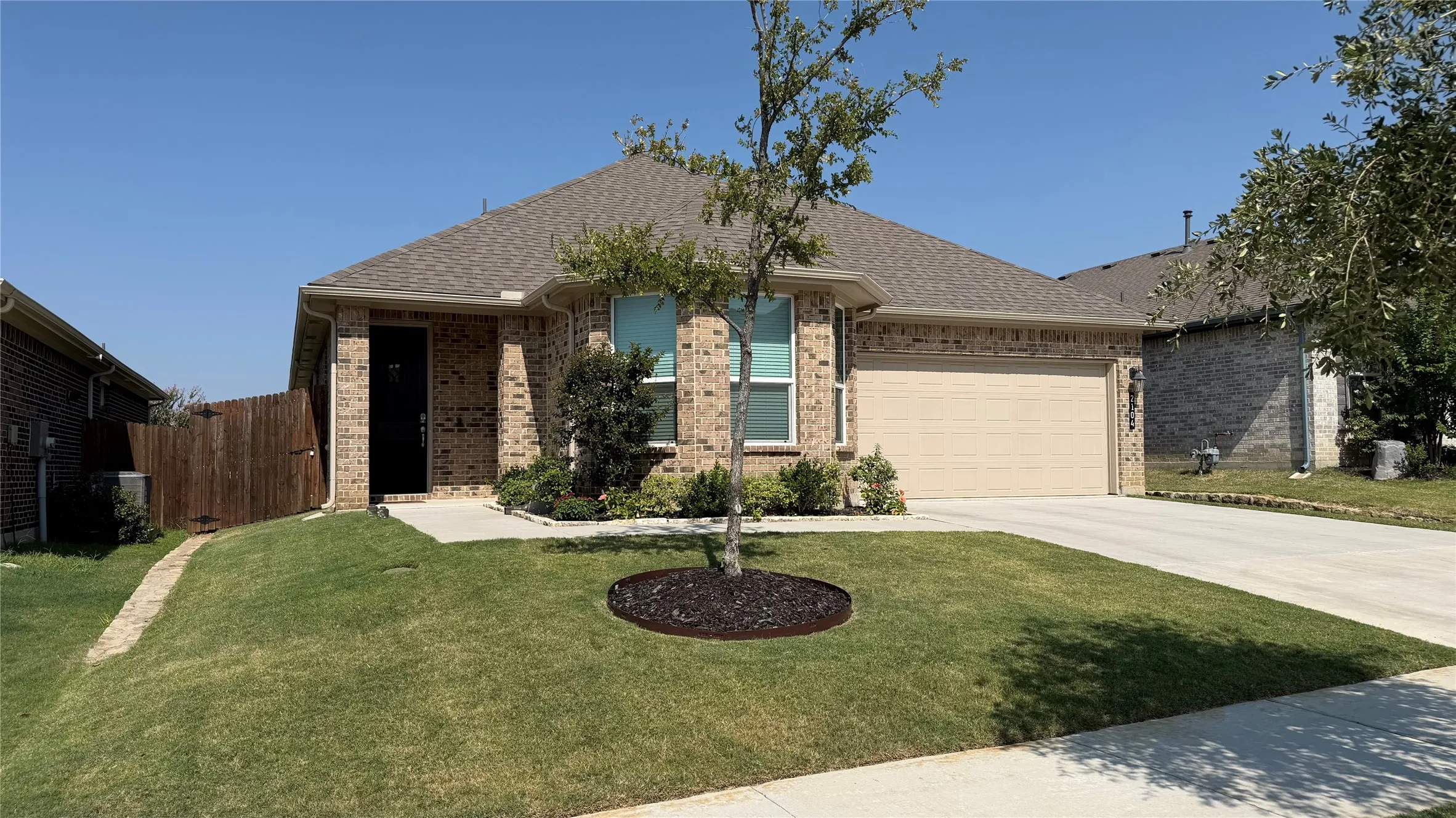 Single Family Residence For Rent in Denton County , 2104 Blackcap Street, Denton, Texas 76205, 3 Bedroom, 2 Bathroom, 2 Garage spaces, 1,575 Sqft, built in 2022, mls#21353744, Real Estate Agent in Denton, Homes For Rent in Denton county, Homes For Rent in Denton, Realtor in Denton Texas, Real Estate Brokerage Independent Realty Texas, Luminita Cordes Realtor