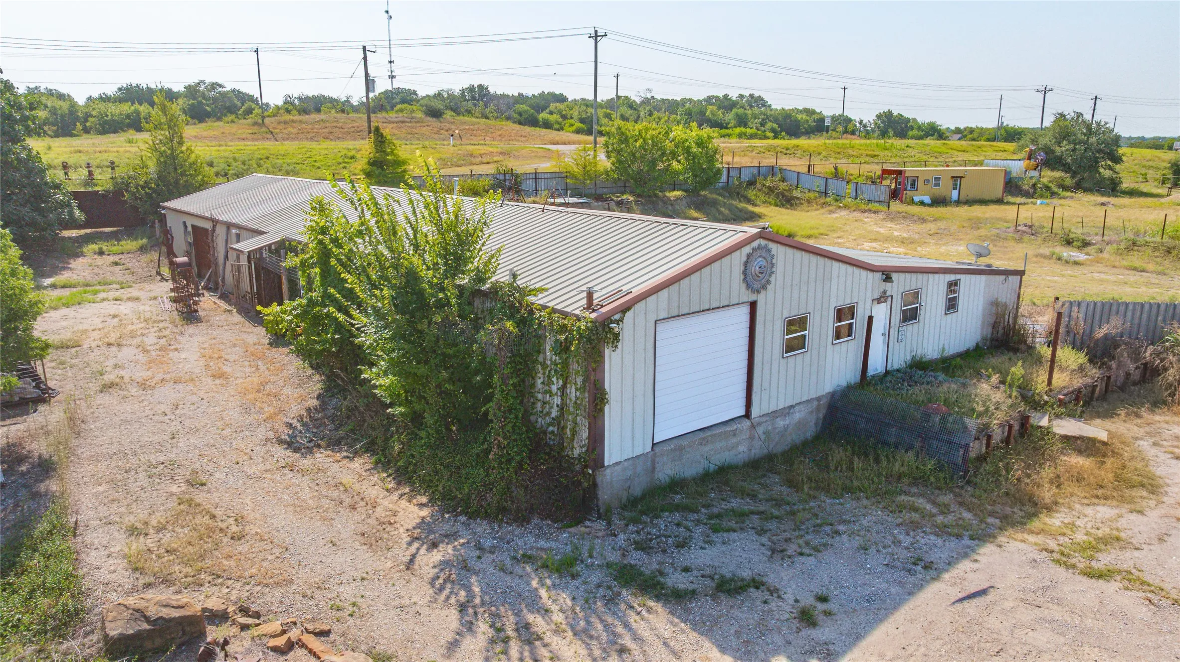 Industrial For Sale in Parker County , 1890 Old Mineral Wells Highway, Weatherford, Texas 76088, 0, 0, Garage spaces, 1,610 Sqft, built in 2011, Price $1,175,000, mls#21349946, Real Estate Agent in Weatherford, Homes For Sale in Parker county, Homes For Sale in Weatherford, Realtor in Weatherford Texas, Real Estate Brokerage Independent Realty Texas, Luminita Cordes Realtor