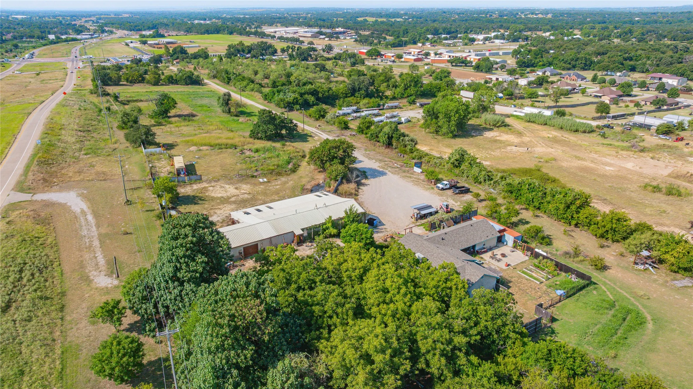 Industrial For Sale in Parker County , 1890 Old Mineral Wells Highway, Weatherford, Texas 76088, 0, 0, Garage spaces, 1,610 Sqft, built in 2011, Price $1,175,000, mls#21349946, Real Estate Agent in Weatherford, Homes For Sale in Parker county, Homes For Sale in Weatherford, Realtor in Weatherford Texas, Real Estate Brokerage Independent Realty Texas, Luminita Cordes Realtor