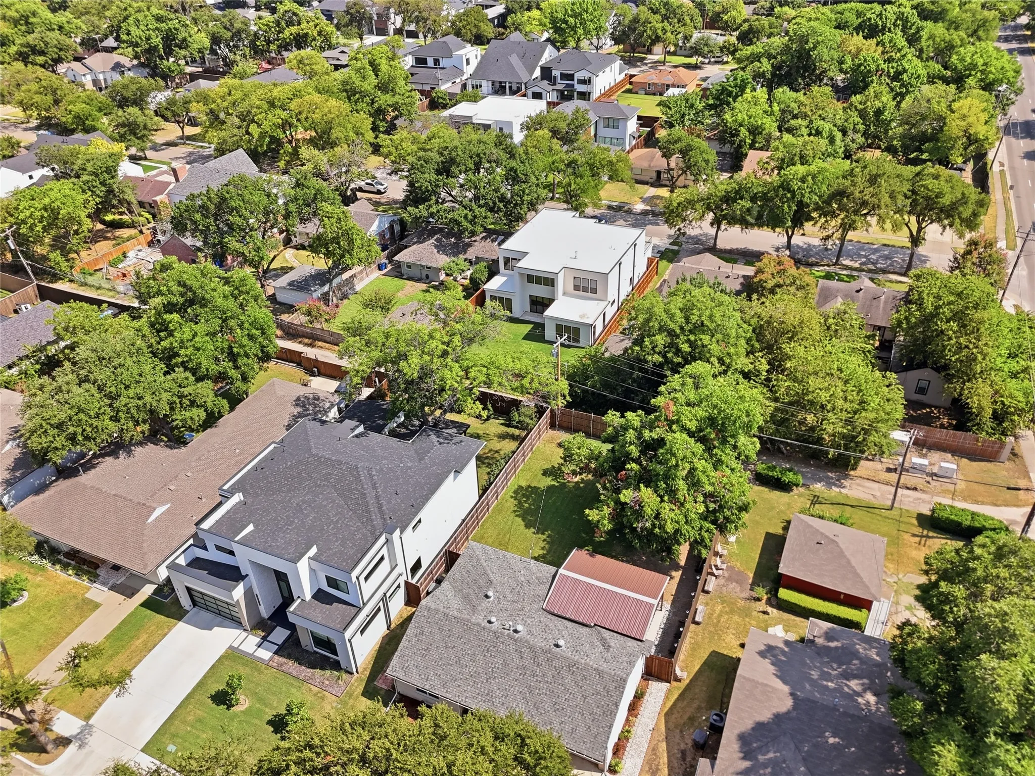 Single Family Residence For Sale in Dallas County , 3708 Matador Drive, Dallas, Texas 75220, 3 Bedroom, 2 Bathroom, Garage spaces, 1,146 Sqft, built in 1950, mls#21353753, Real Estate Agent in Dallas, Homes For Sale in Dallas county, Homes For Sale in Dallas, Realtor in Dallas Texas, Real Estate Brokerage Independent Realty Texas, Luminita Cordes Realtor