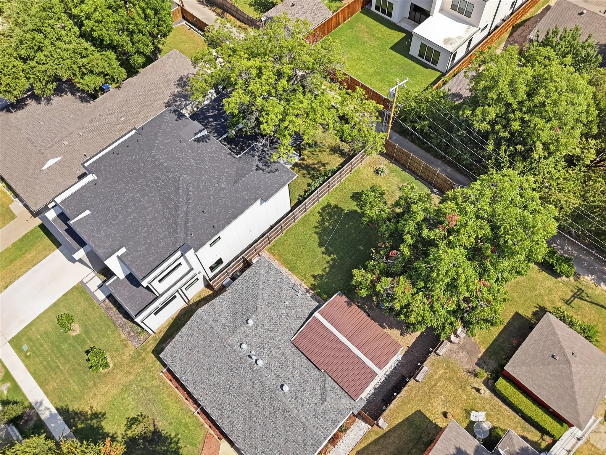Single Family Residence For Sale in Dallas County , 3708 Matador Drive, Dallas, Texas 75220, 3 Bedroom, 2 Bathroom, Garage spaces, 1,146 Sqft, built in 1950, mls#21353753, Real Estate Agent in Dallas, Homes For Sale in Dallas county, Homes For Sale in Dallas, Realtor in Dallas Texas, Real Estate Brokerage Independent Realty Texas, Luminita Cordes Realtor