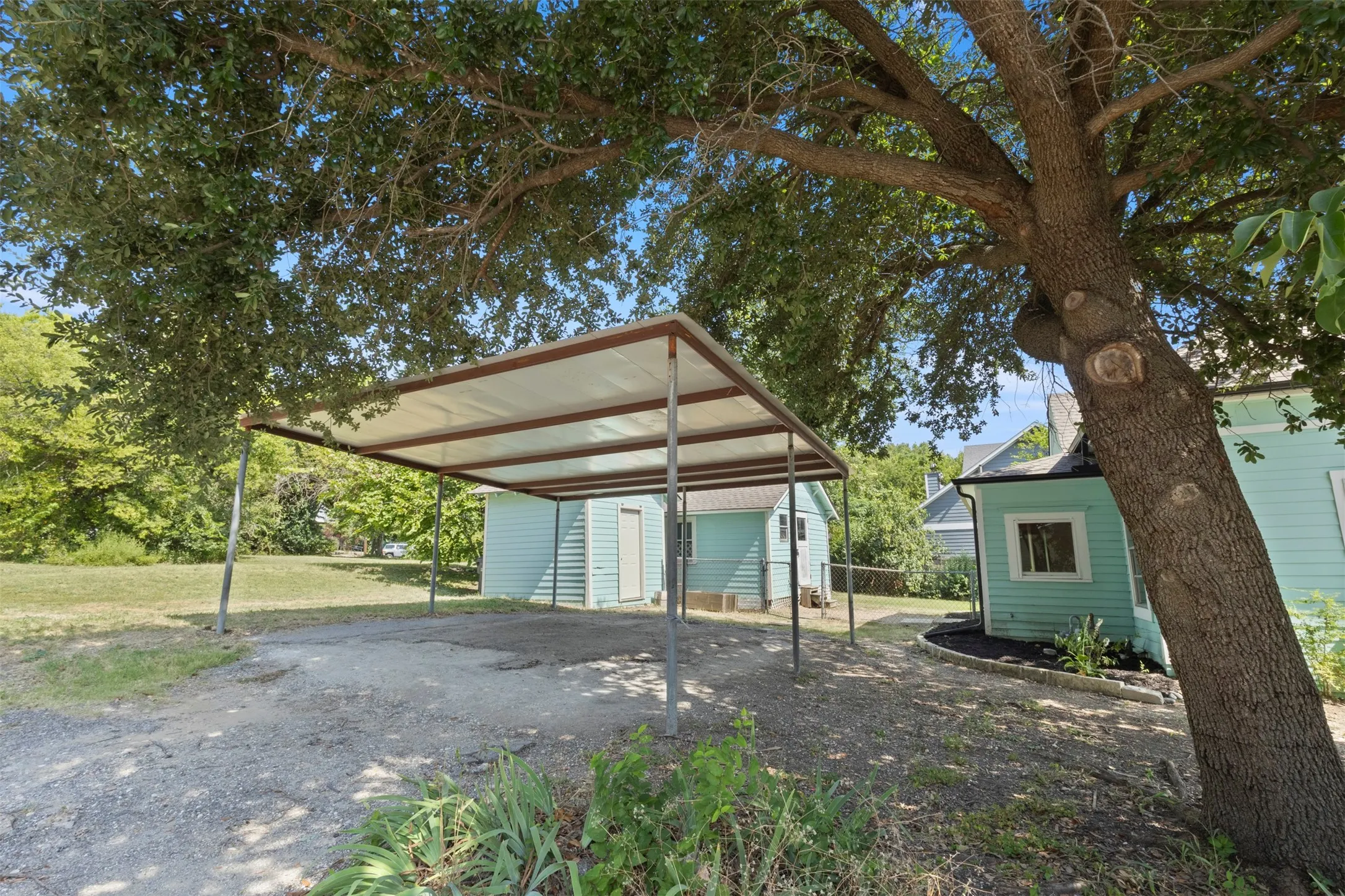 Carport