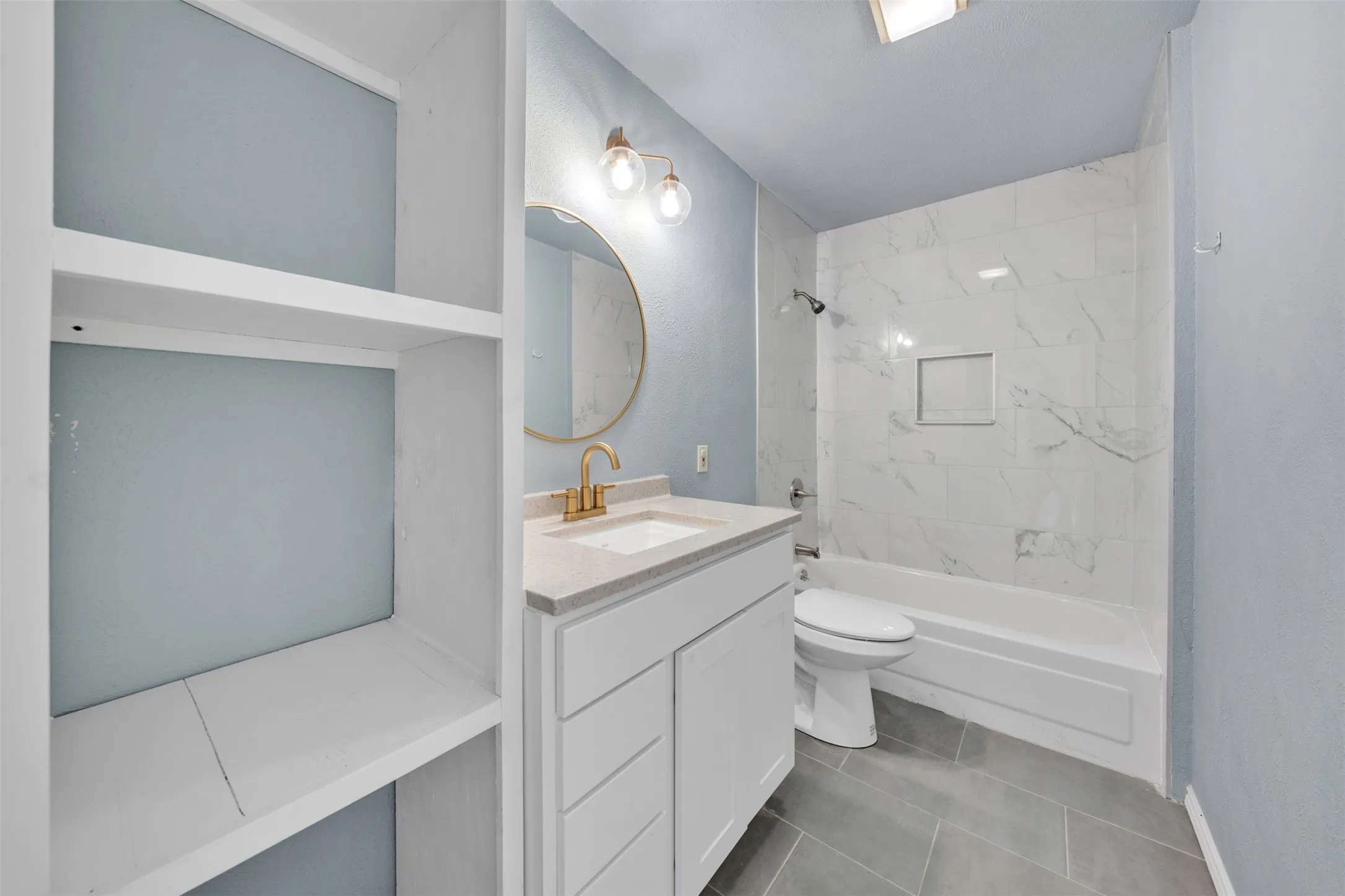 Single Family Residence For Sale in Johnson County , 1116 Center Street, Cleburne, Texas 76033, 3 Bedroom, 2 Bathroom, 2 Garage spaces, 1,607 Sqft, built in 1961, mls#21353729, Real Estate Agent in Cleburne, Homes For Sale in Johnson county, Homes For Sale in Cleburne, Realtor in Cleburne Texas, Real Estate Brokerage Independent Realty Texas, Luminita Cordes Realtor