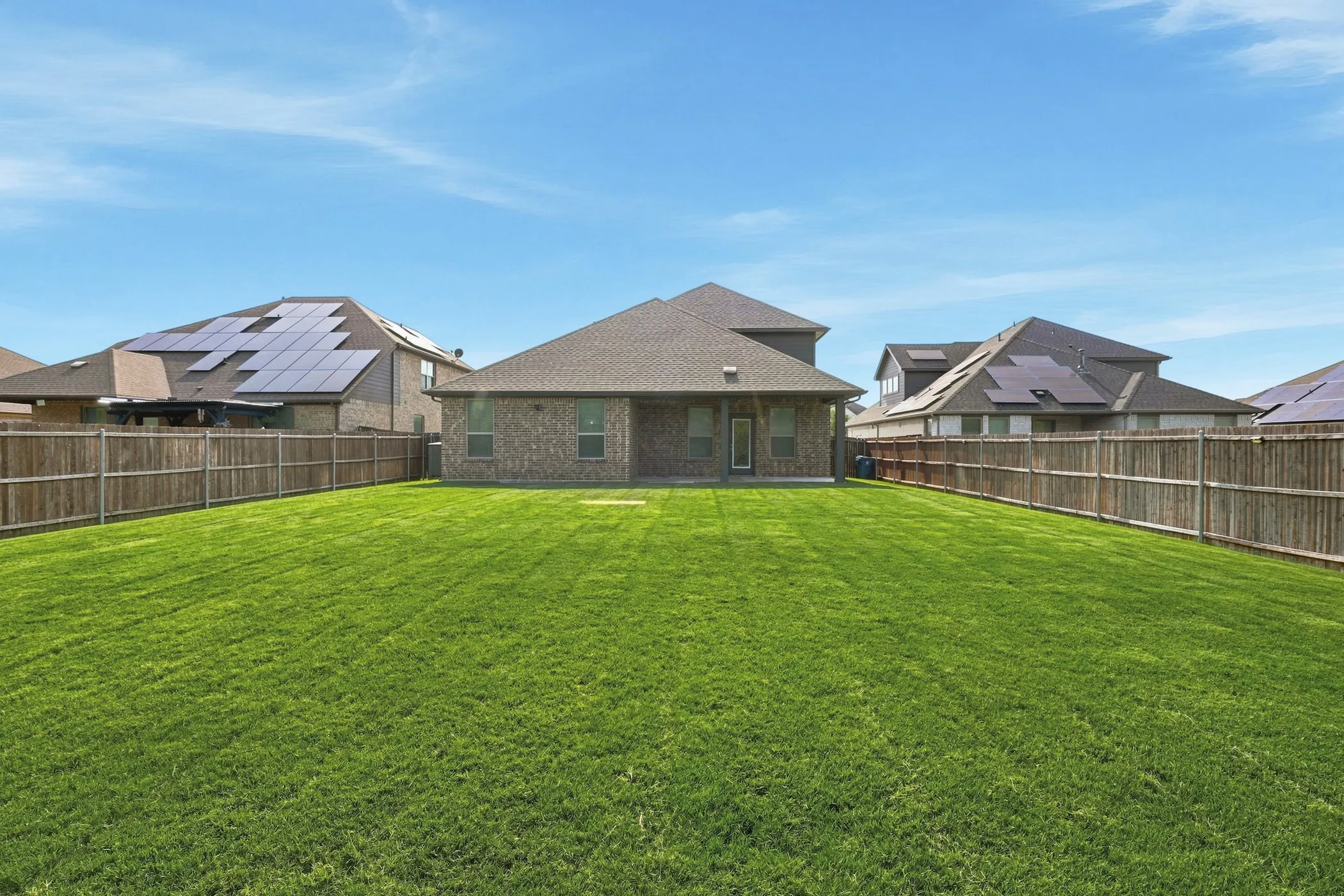 Single Family Residence For Sale in Johnson County , 1133 Rushmore Drive, Burleson, Texas 76028, 5 Bedroom, 4 Bathroom, 2 Garage spaces, 2,526 Sqft, built in 2022, mls#21339624, Real Estate Agent in Burleson, Homes For Sale in Johnson county, Homes For Sale in Burleson, Realtor in Burleson Texas, Real Estate Brokerage Independent Realty Texas, Luminita Cordes Realtor