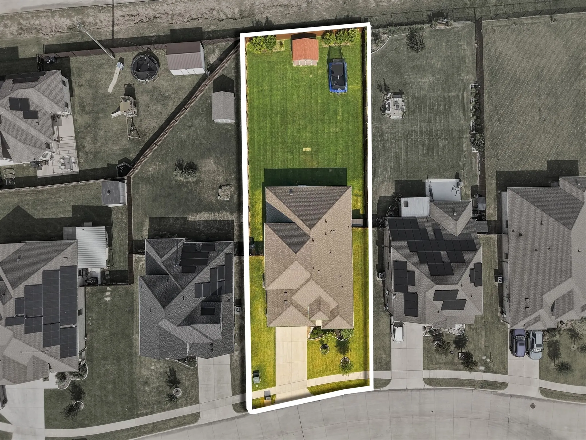Single Family Residence For Sale in Johnson County , 1133 Rushmore Drive, Burleson, Texas 76028, 5 Bedroom, 4 Bathroom, 2 Garage spaces, 2,526 Sqft, built in 2022, mls#21339624, Real Estate Agent in Burleson, Homes For Sale in Johnson county, Homes For Sale in Burleson, Realtor in Burleson Texas, Real Estate Brokerage Independent Realty Texas, Luminita Cordes Realtor