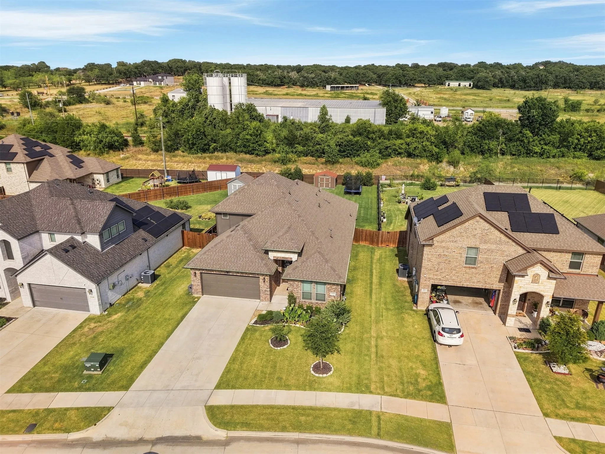 Single Family Residence For Sale in Johnson County , 1133 Rushmore Drive, Burleson, Texas 76028, 5 Bedroom, 4 Bathroom, 2 Garage spaces, 2,526 Sqft, built in 2022, mls#21339624, Real Estate Agent in Burleson, Homes For Sale in Johnson county, Homes For Sale in Burleson, Realtor in Burleson Texas, Real Estate Brokerage Independent Realty Texas, Luminita Cordes Realtor