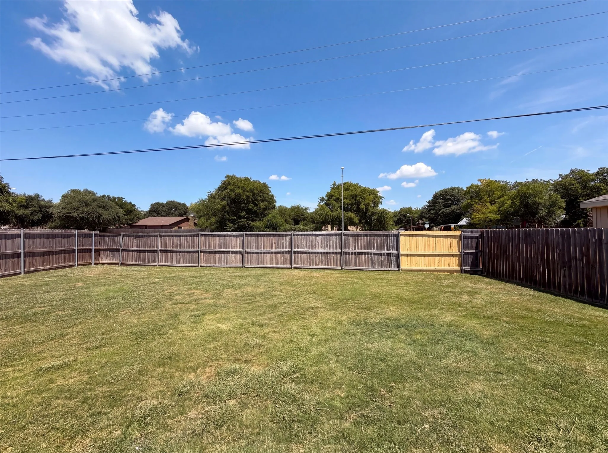 Single Family Residence For Sale in Tarrant County , 632 Stirrup Bar Drive, Fort Worth, Texas 76179, 3 Bedroom, 2 Bathroom, 2 Garage spaces, 1,797 Sqft, built in 2007, mls#21353771, Real Estate Agent in Fort Worth, Homes For Sale in Tarrant county, Homes For Sale in Fort Worth, Realtor in Fort Worth Texas, Real Estate Brokerage Independent Realty Texas, Luminita Cordes Realtor