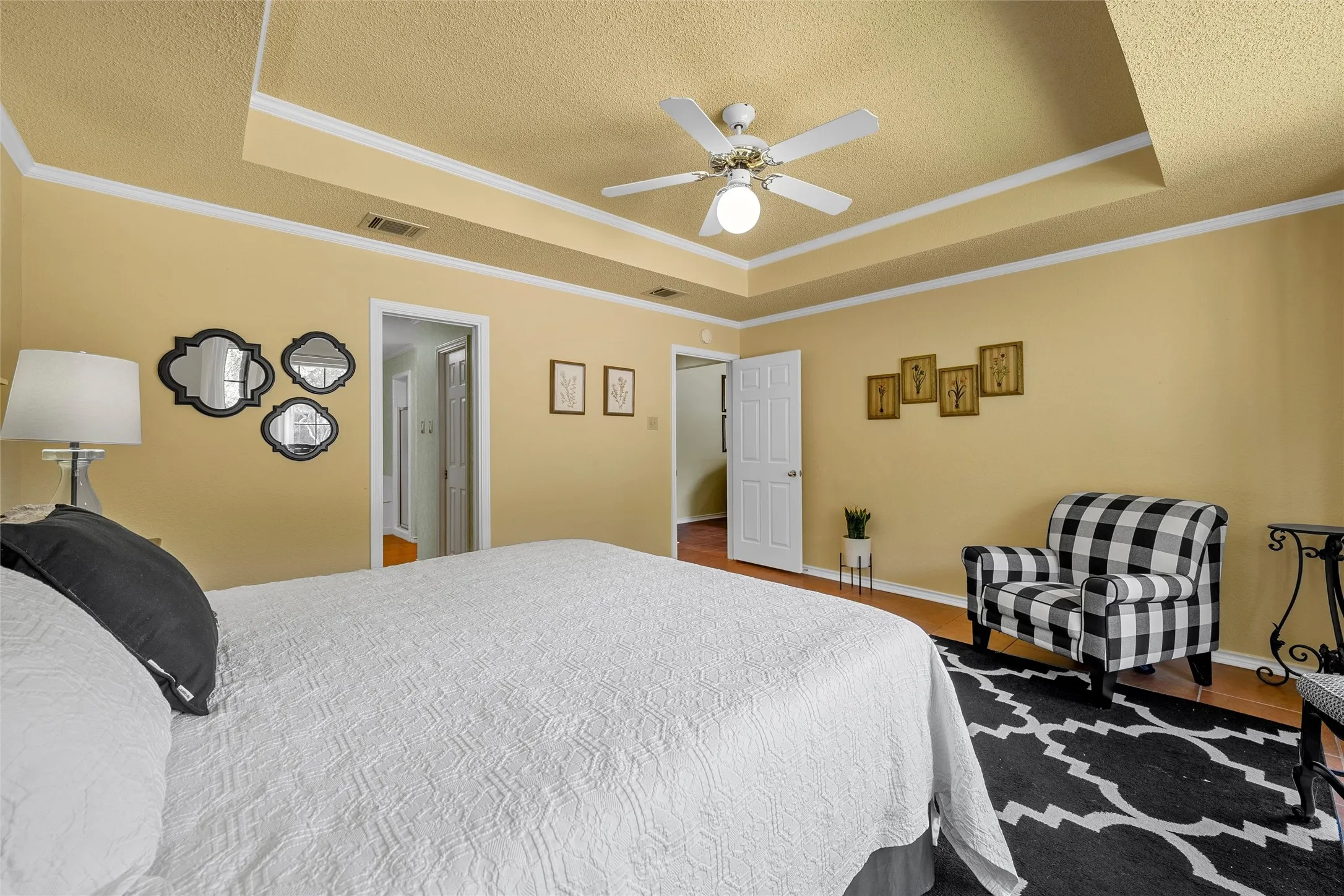 Single Family Residence For Sale in Mc Lennan County , 316 Tree Grove, Woodway, Texas 76712, 3 Bedroom, 3 Bathroom, 1 Garage spaces, 2,007 Sqft, built in 1991, mls#21349365, Real Estate Agent in Woodway, Homes For Sale in Mc Lennan county, Homes For Sale in Woodway, Realtor in Woodway Texas, Real Estate Brokerage Independent Realty Texas, Luminita Cordes Realtor