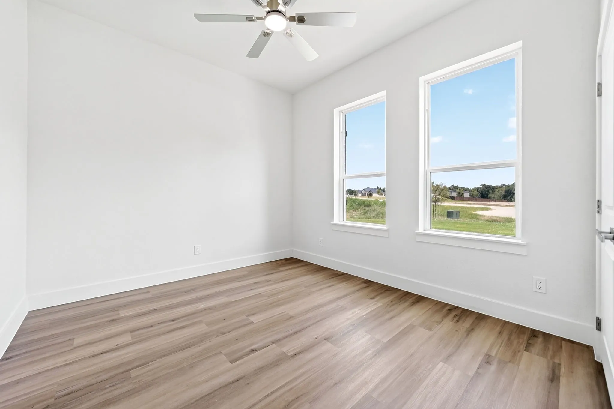 Single Family Residence For Sale in Ellis County , 1250 Southfork, Waxahachie, Texas 75167, 4 Bedroom, 3 Bathroom, 2 Garage spaces, 2,947 Sqft, built in 2026, mls#21353785, Real Estate Agent in Waxahachie, Homes For Sale in Ellis county, Homes For Sale in Waxahachie, Realtor in Waxahachie Texas, Real Estate Brokerage Independent Realty Texas, Luminita Cordes Realtor