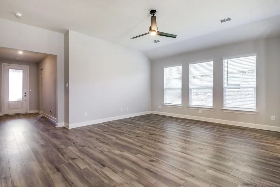 Single Family Residence For Rent in Collin County , 1009 Calhoun Drive, Anna, Texas 75409, 4 Bedroom, 2 Bathroom, 2 Garage spaces, 1,801 Sqft, built in 2023, mls#21347599, Real Estate Agent in Anna, Homes For Rent in Collin county, Homes For Rent in Anna, Realtor in Anna Texas, Real Estate Brokerage Independent Realty Texas, Luminita Cordes Realtor