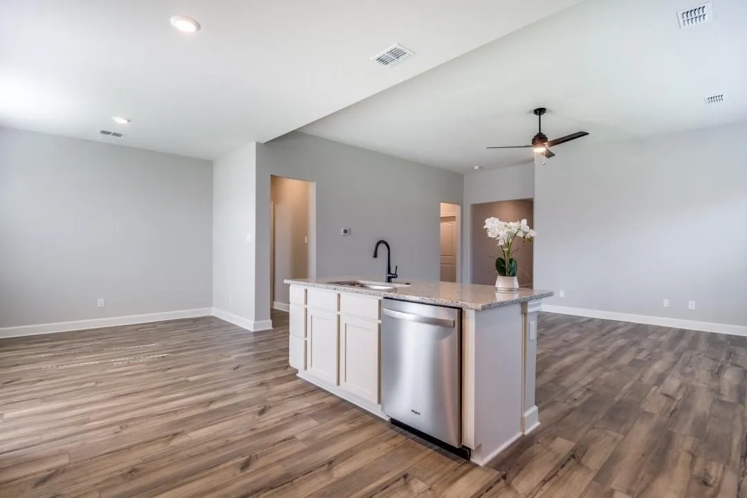 Single Family Residence For Rent in Collin County , 1009 Calhoun Drive, Anna, Texas 75409, 4 Bedroom, 2 Bathroom, 2 Garage spaces, 1,801 Sqft, built in 2023, mls#21347599, Real Estate Agent in Anna, Homes For Rent in Collin county, Homes For Rent in Anna, Realtor in Anna Texas, Real Estate Brokerage Independent Realty Texas, Luminita Cordes Realtor