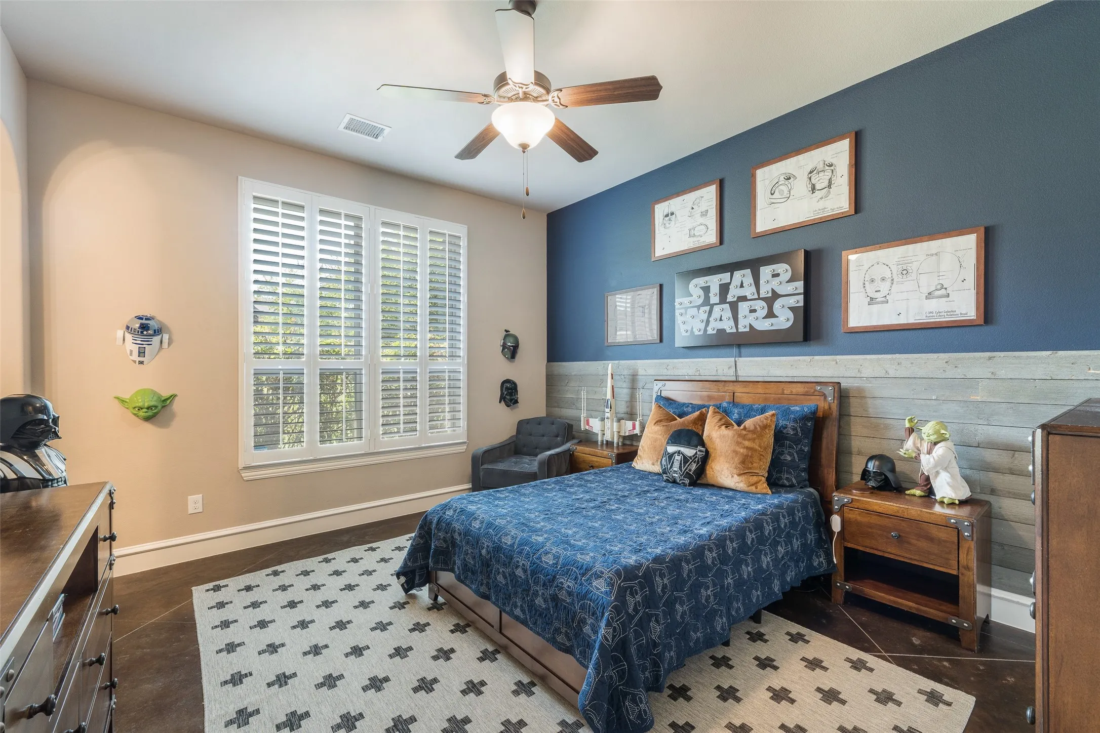 Single Family Residence For Sale in Collin County , 4640 Lake Breeze Drive, Mc Kinney, Texas 75071, 5 Bedroom, 3 Bathroom, 3 Garage spaces, 3,788 Sqft, built in 2016, mls#21353701, Real Estate Agent in Mc Kinney, Homes For Sale in Collin county, Homes For Sale in Mc Kinney, Realtor in Mc Kinney Texas, Real Estate Brokerage Independent Realty Texas, Luminita Cordes Realtor