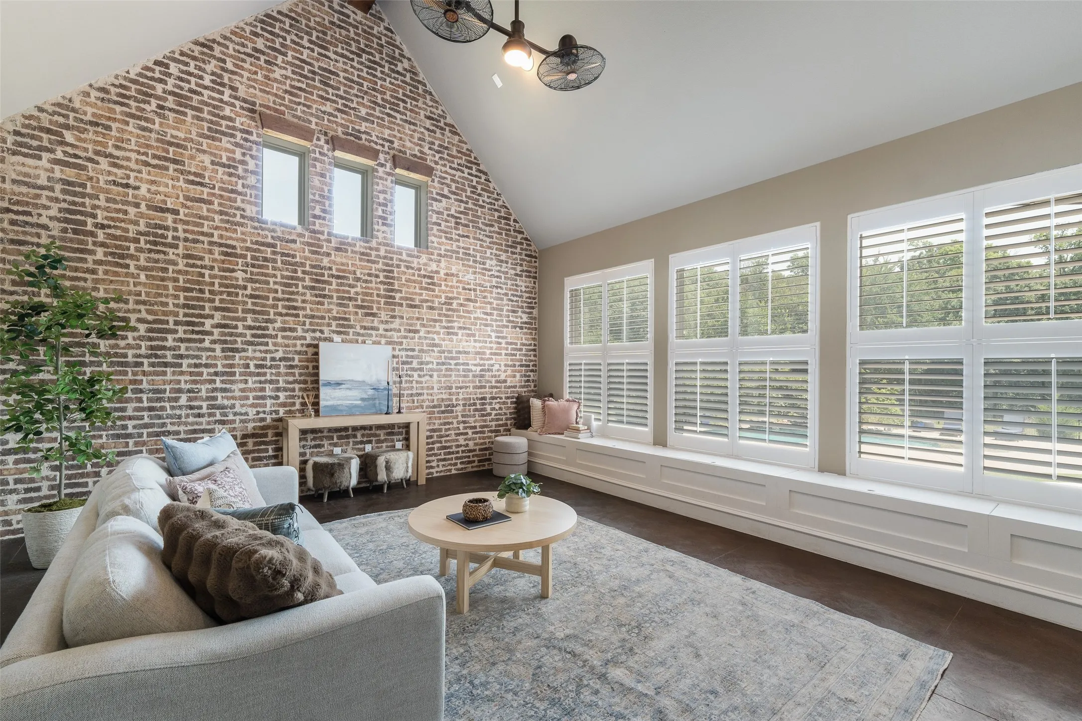 Single Family Residence For Sale in Collin County , 4640 Lake Breeze Drive, Mc Kinney, Texas 75071, 5 Bedroom, 3 Bathroom, 3 Garage spaces, 3,788 Sqft, built in 2016, mls#21353701, Real Estate Agent in Mc Kinney, Homes For Sale in Collin county, Homes For Sale in Mc Kinney, Realtor in Mc Kinney Texas, Real Estate Brokerage Independent Realty Texas, Luminita Cordes Realtor