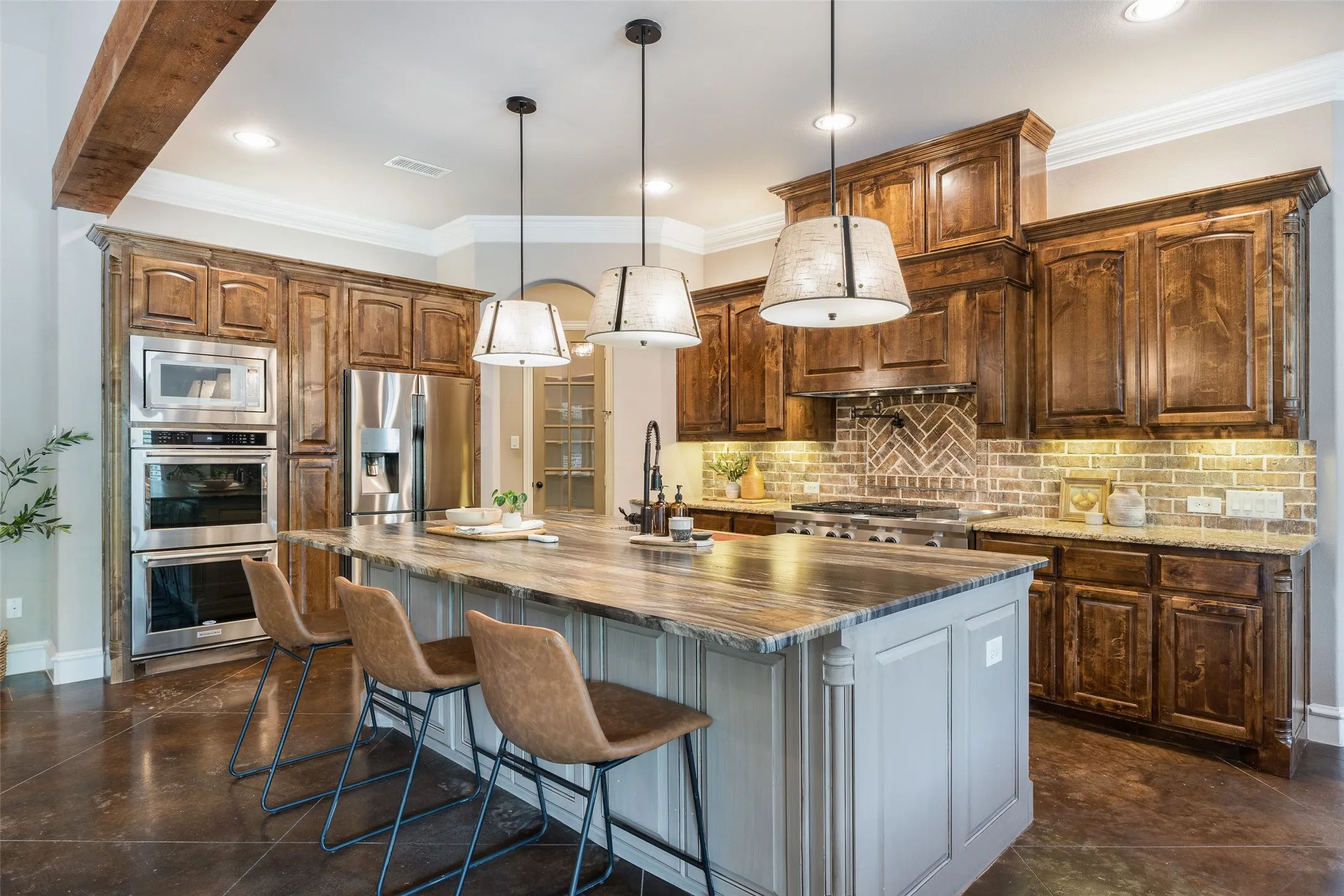 Single Family Residence For Sale in Collin County , 4640 Lake Breeze Drive, Mc Kinney, Texas 75071, 5 Bedroom, 3 Bathroom, 3 Garage spaces, 3,788 Sqft, built in 2016, mls#21353701, Real Estate Agent in Mc Kinney, Homes For Sale in Collin county, Homes For Sale in Mc Kinney, Realtor in Mc Kinney Texas, Real Estate Brokerage Independent Realty Texas, Luminita Cordes Realtor