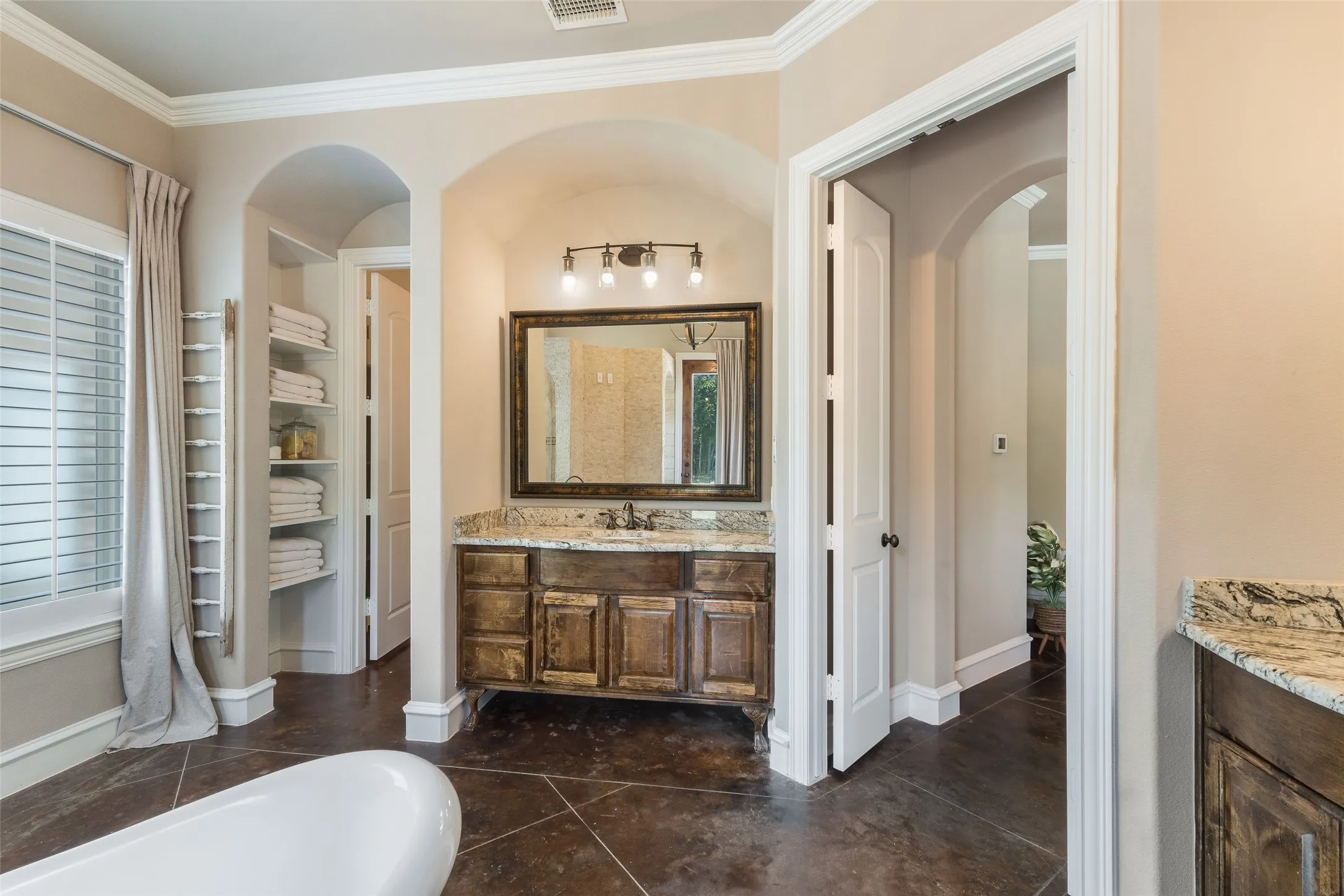 Single Family Residence For Sale in Collin County , 4640 Lake Breeze Drive, Mc Kinney, Texas 75071, 5 Bedroom, 3 Bathroom, 3 Garage spaces, 3,788 Sqft, built in 2016, mls#21353701, Real Estate Agent in Mc Kinney, Homes For Sale in Collin county, Homes For Sale in Mc Kinney, Realtor in Mc Kinney Texas, Real Estate Brokerage Independent Realty Texas, Luminita Cordes Realtor