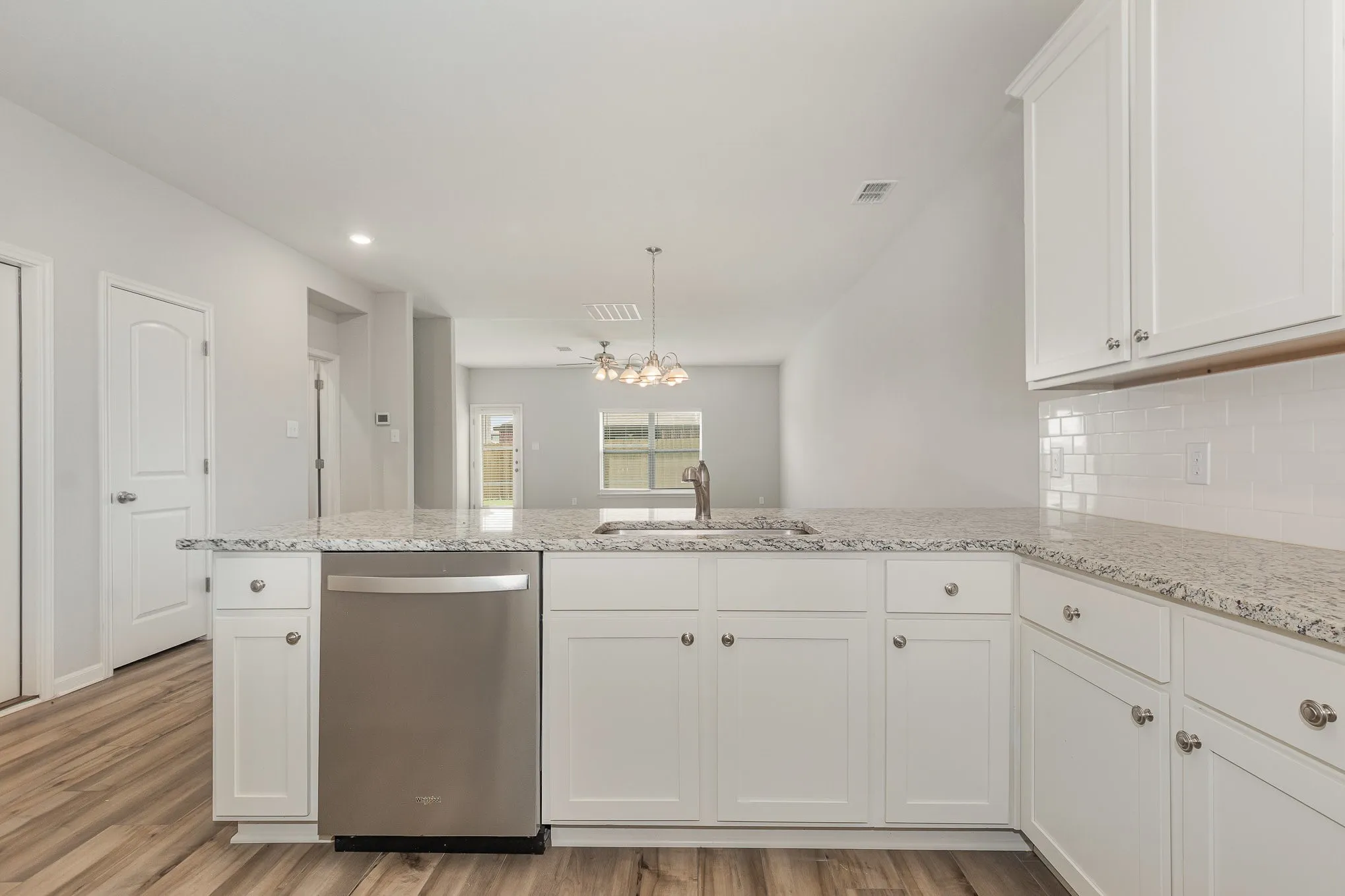 Single Family Residence For Sale in Collin County , 2117 Jeanine Drive, Anna, Texas 75409, 5 Bedroom, 3 Bathroom, 2 Garage spaces, 2,703 Sqft, built in 2022, mls#21353709, Real Estate Agent in Anna, Homes For Sale in Collin county, Homes For Sale in Anna, Realtor in Anna Texas, Real Estate Brokerage Independent Realty Texas, Luminita Cordes Realtor
