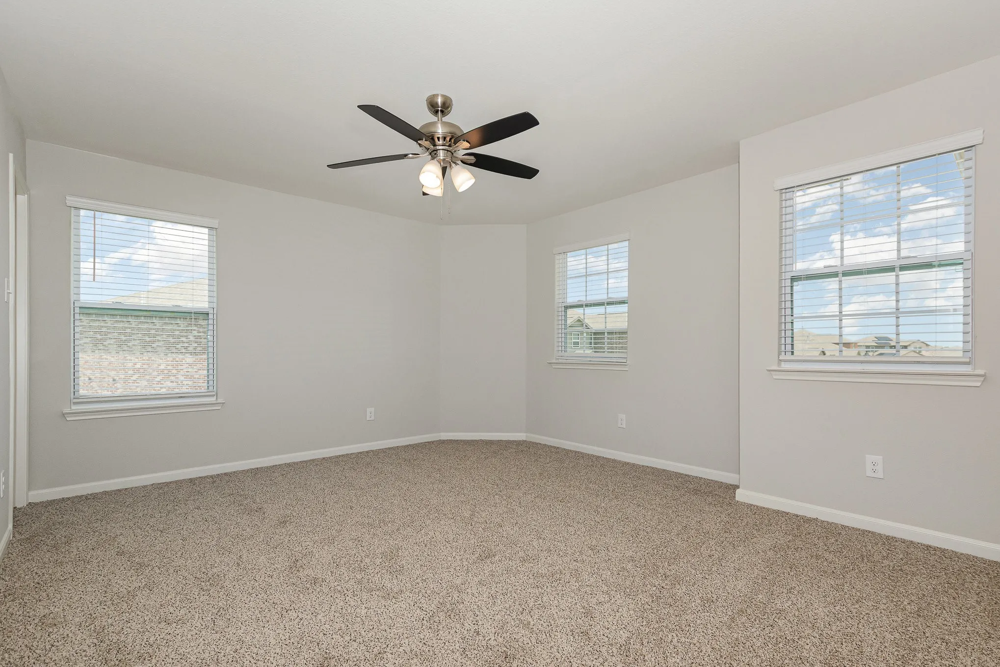 Single Family Residence For Sale in Collin County , 2117 Jeanine Drive, Anna, Texas 75409, 5 Bedroom, 3 Bathroom, 2 Garage spaces, 2,703 Sqft, built in 2022, mls#21353709, Real Estate Agent in Anna, Homes For Sale in Collin county, Homes For Sale in Anna, Realtor in Anna Texas, Real Estate Brokerage Independent Realty Texas, Luminita Cordes Realtor