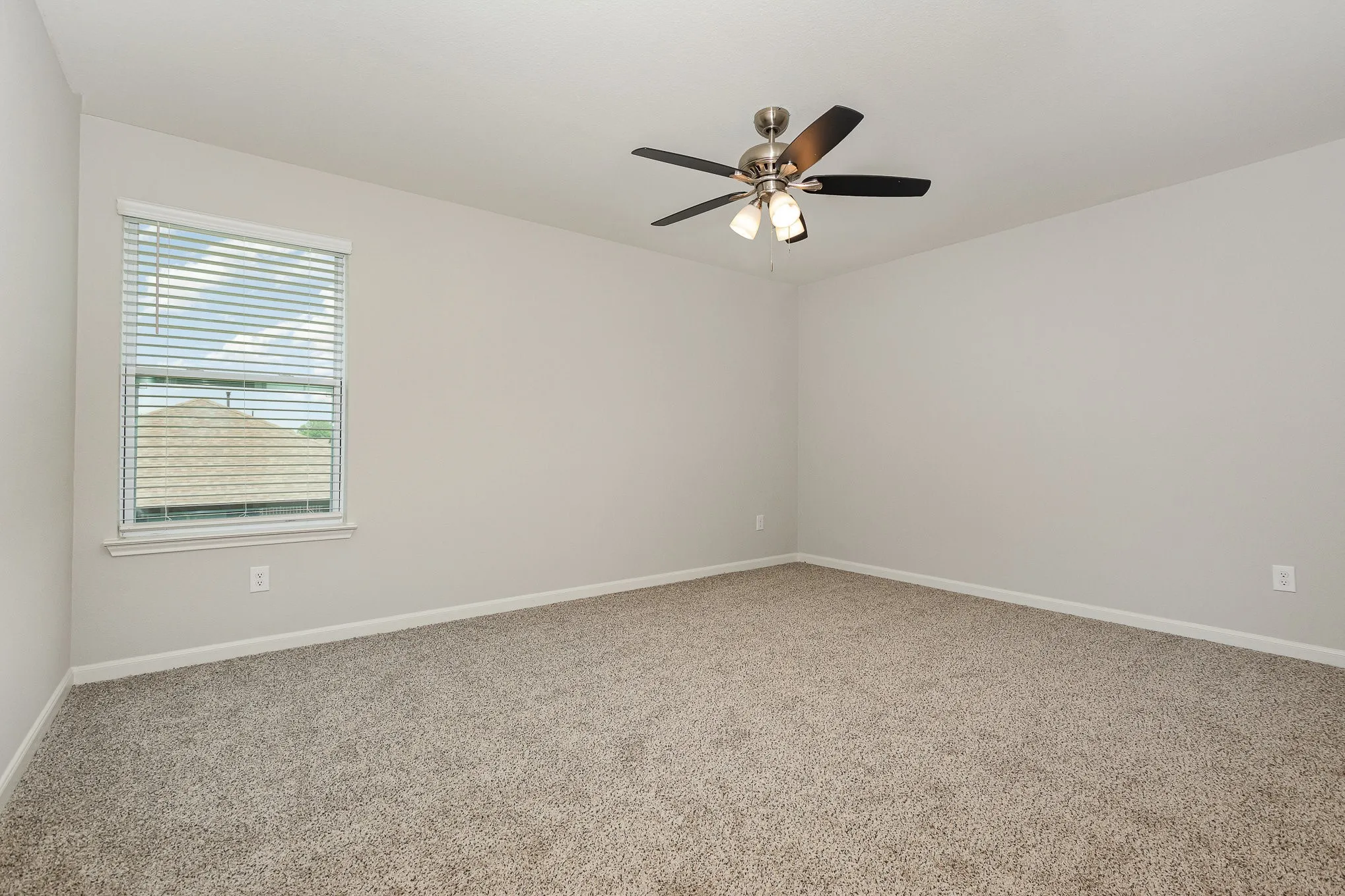 Single Family Residence For Sale in Collin County , 2117 Jeanine Drive, Anna, Texas 75409, 5 Bedroom, 3 Bathroom, 2 Garage spaces, 2,703 Sqft, built in 2022, mls#21353709, Real Estate Agent in Anna, Homes For Sale in Collin county, Homes For Sale in Anna, Realtor in Anna Texas, Real Estate Brokerage Independent Realty Texas, Luminita Cordes Realtor