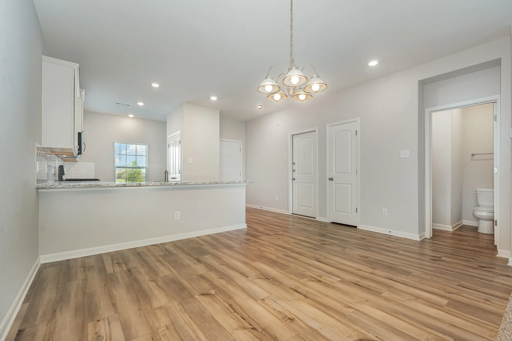 Single Family Residence For Sale in Collin County , 2117 Jeanine Drive, Anna, Texas 75409, 5 Bedroom, 3 Bathroom, 2 Garage spaces, 2,703 Sqft, built in 2022, mls#21353709, Real Estate Agent in Anna, Homes For Sale in Collin county, Homes For Sale in Anna, Realtor in Anna Texas, Real Estate Brokerage Independent Realty Texas, Luminita Cordes Realtor