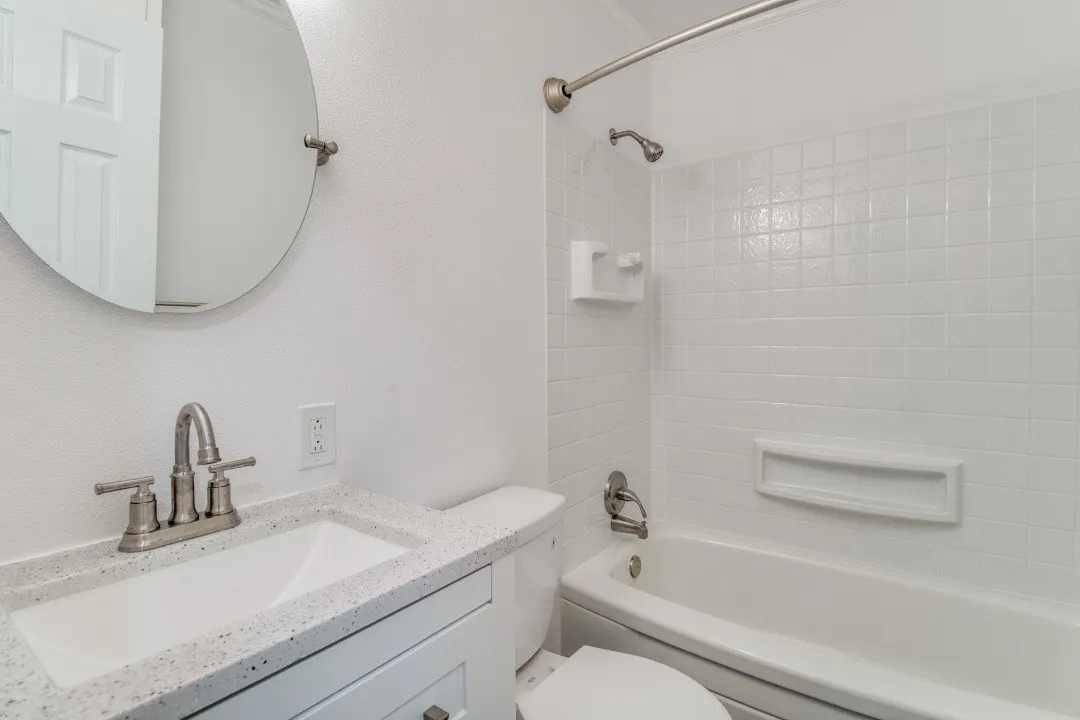 Single Family Residence For Rent in Grayson County , 155 Bob White Road, Denison, Texas 75020, 3 Bedroom, 2 Bathroom, 1 Garage spaces, 1,141 Sqft, built in 1961, mls#21353552, Real Estate Agent in Denison, Homes For Rent in Grayson county, Homes For Rent in Denison, Realtor in Denison Texas, Real Estate Brokerage Independent Realty Texas, Luminita Cordes Realtor