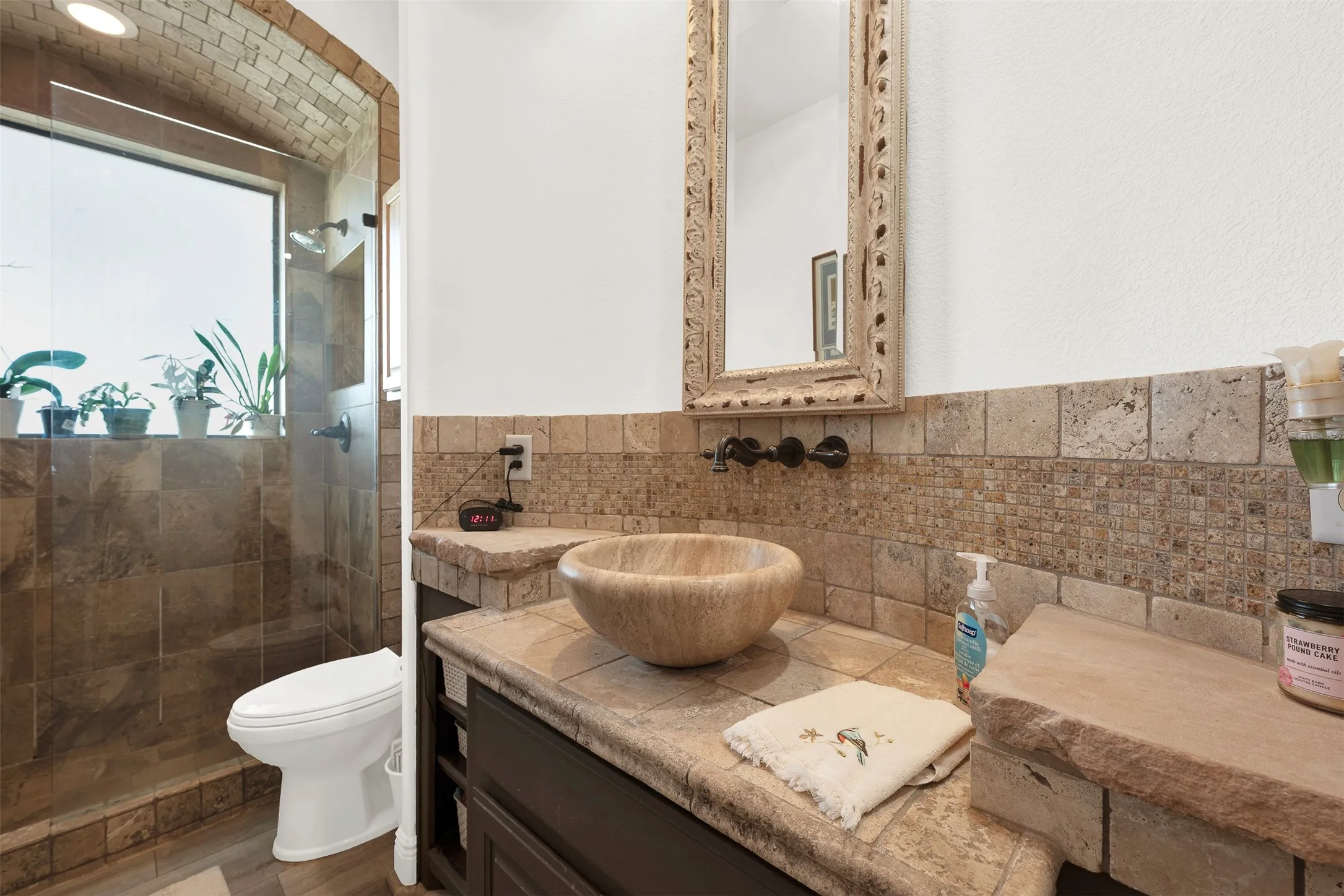 Single Family Residence For Sale in Parker County , 141 Birdie Drive, Lipan, Texas 76462, 4 Bedrooms, 3 Bathrooms, 3 Garage spaces, 3,008 Sqft, built in 2005, Price $549,000, mls#21343969, Real Estate Agent in Lipan, Homes For Sale in Parker county, Homes For Sale in Lipan, Realtor in Lipan Texas, Real Estate Brokerage Independent Realty Texas, Luminita Cordes Realtor